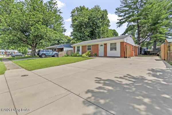 120 Linkwood Ct Property Photo 1