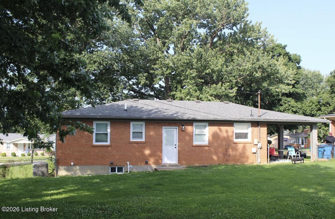 209 Riverview Ln Property Photo 5