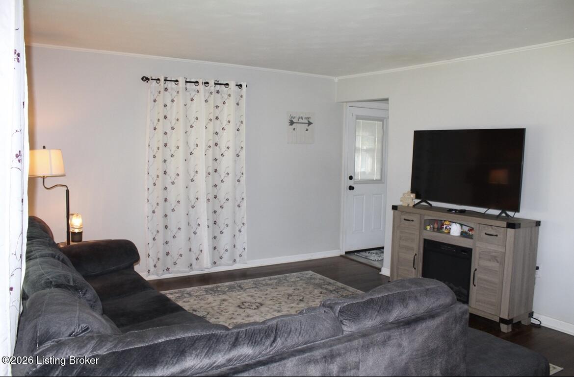 209 Riverview Ln Property Photo 8