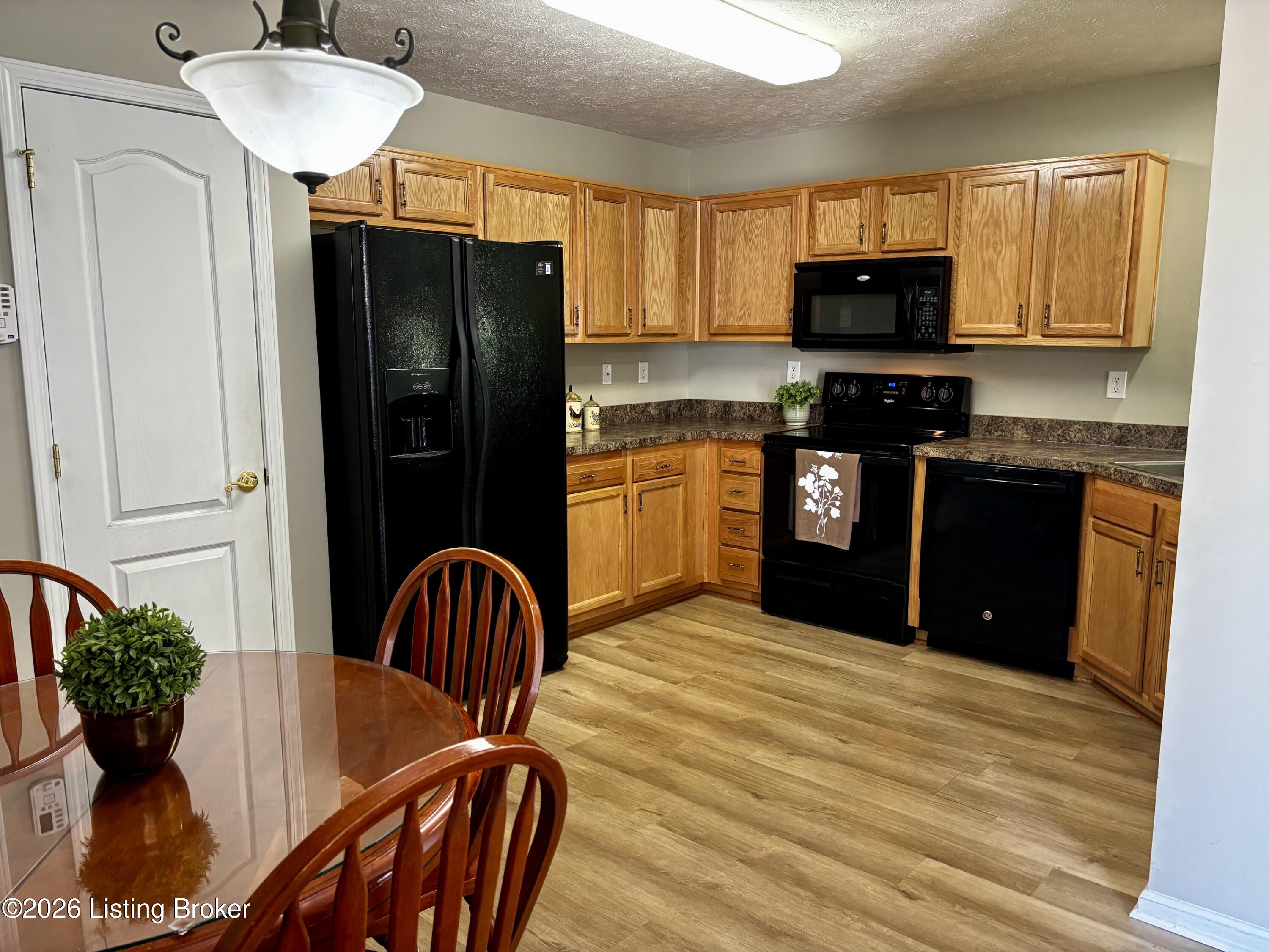 7507 Pony Haven Dr Property Photo 10