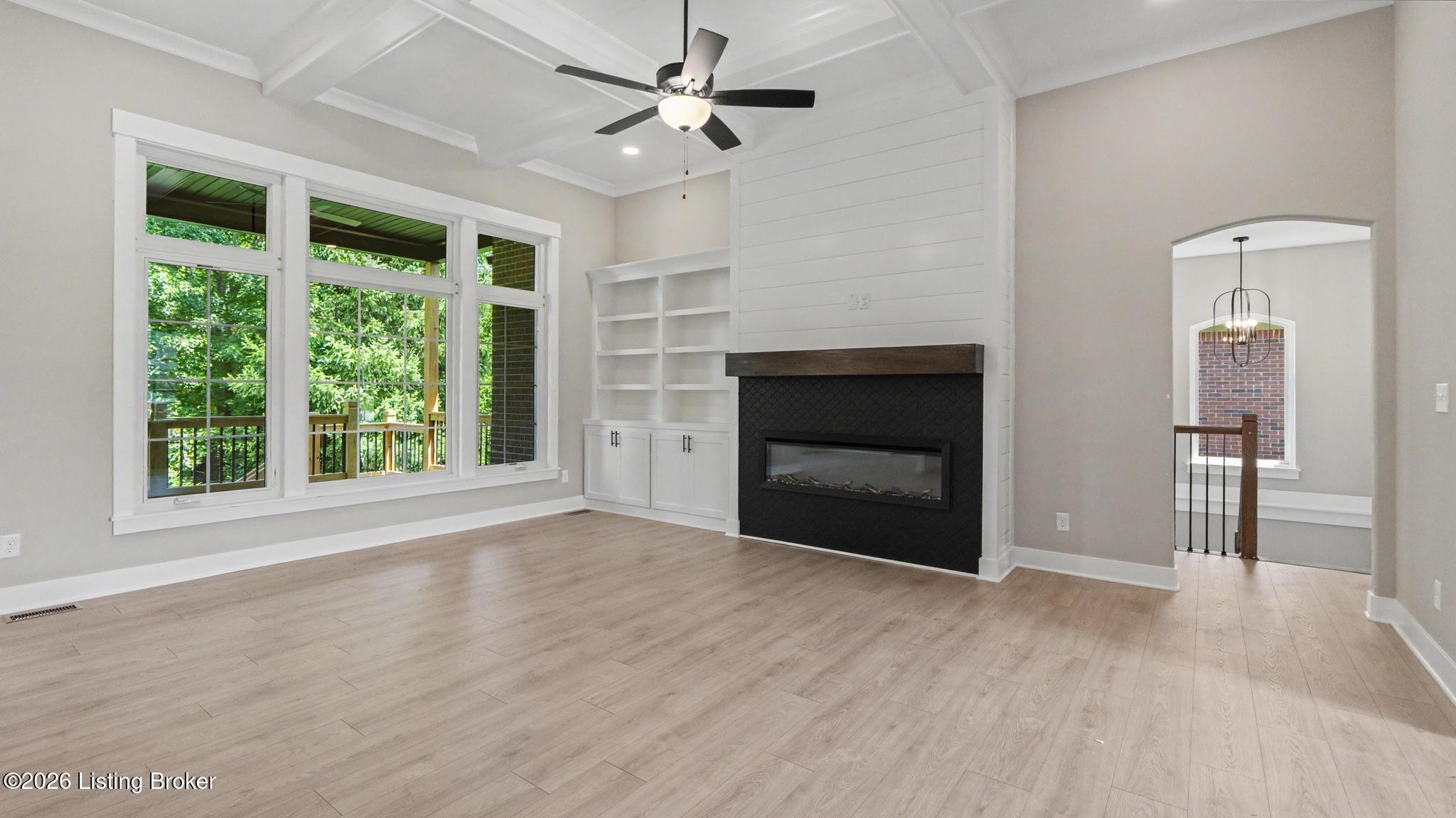 8607 Glenhope Dr Property Photo 9