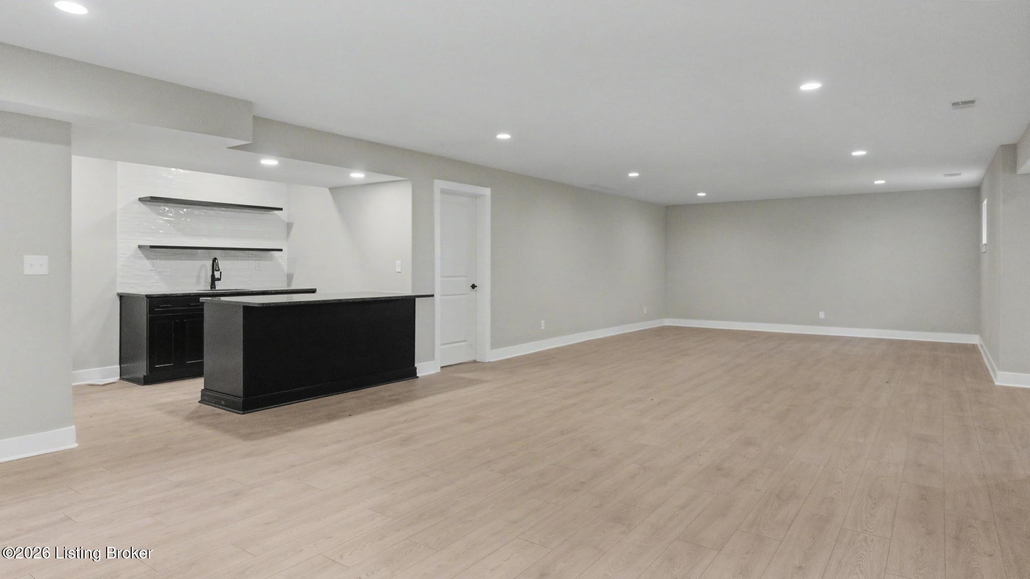 8607 Glenhope Dr Property Photo 43