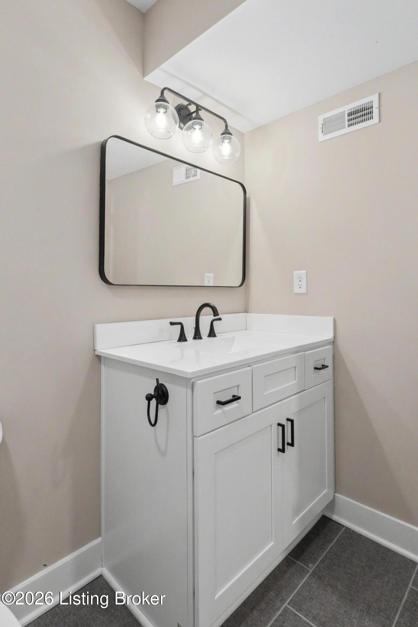 8607 Glenhope Dr Property Photo 58