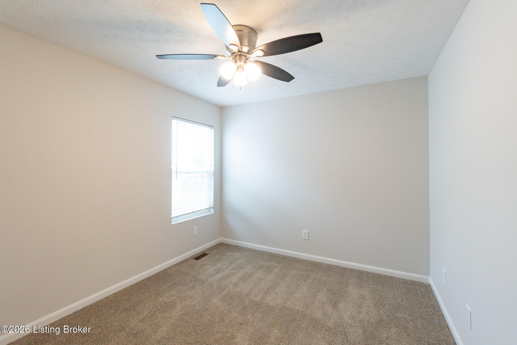 3024 Mary Crest Dr Property Photo 10