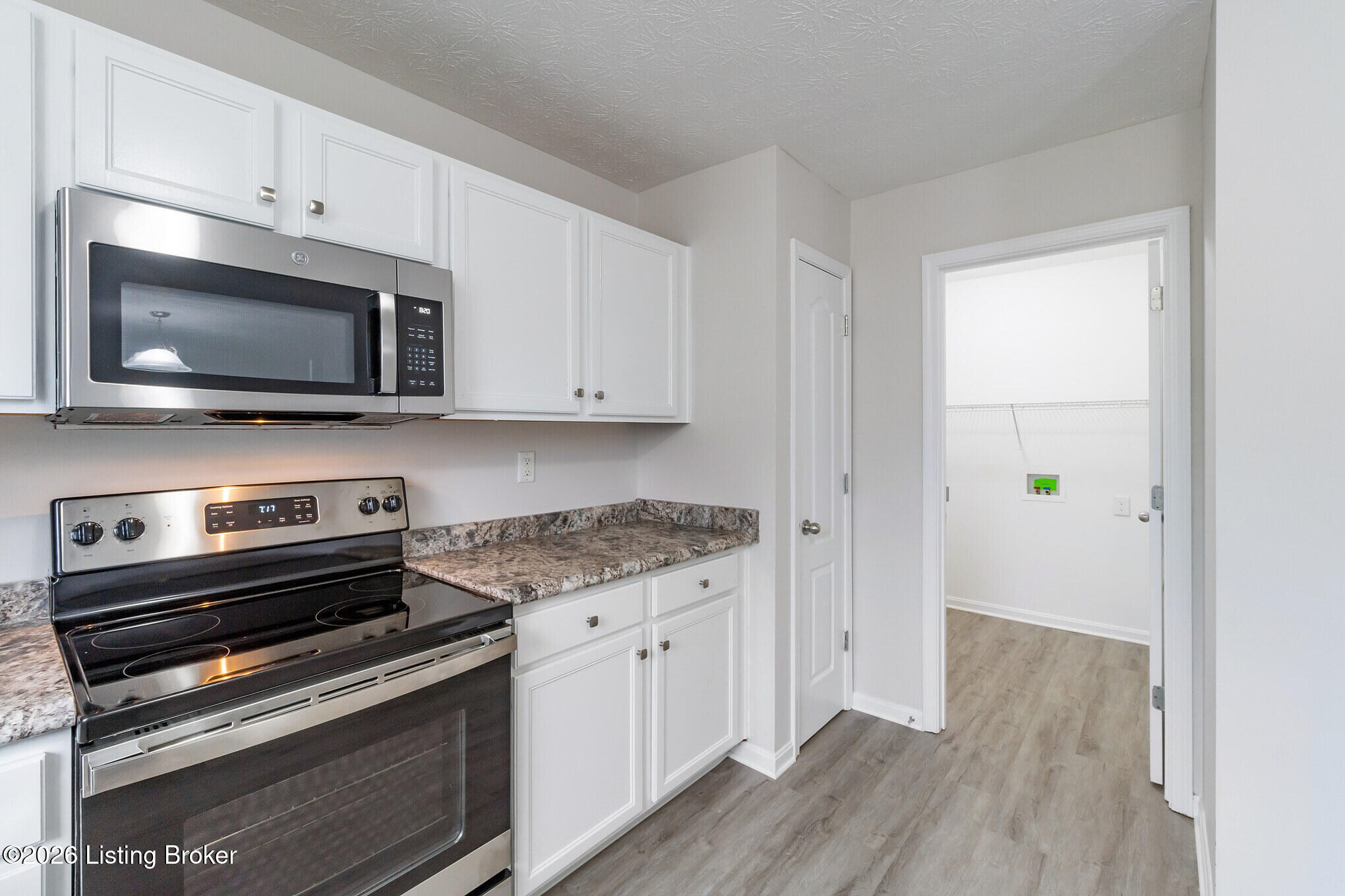 3024 Mary Crest Dr Property Photo 17