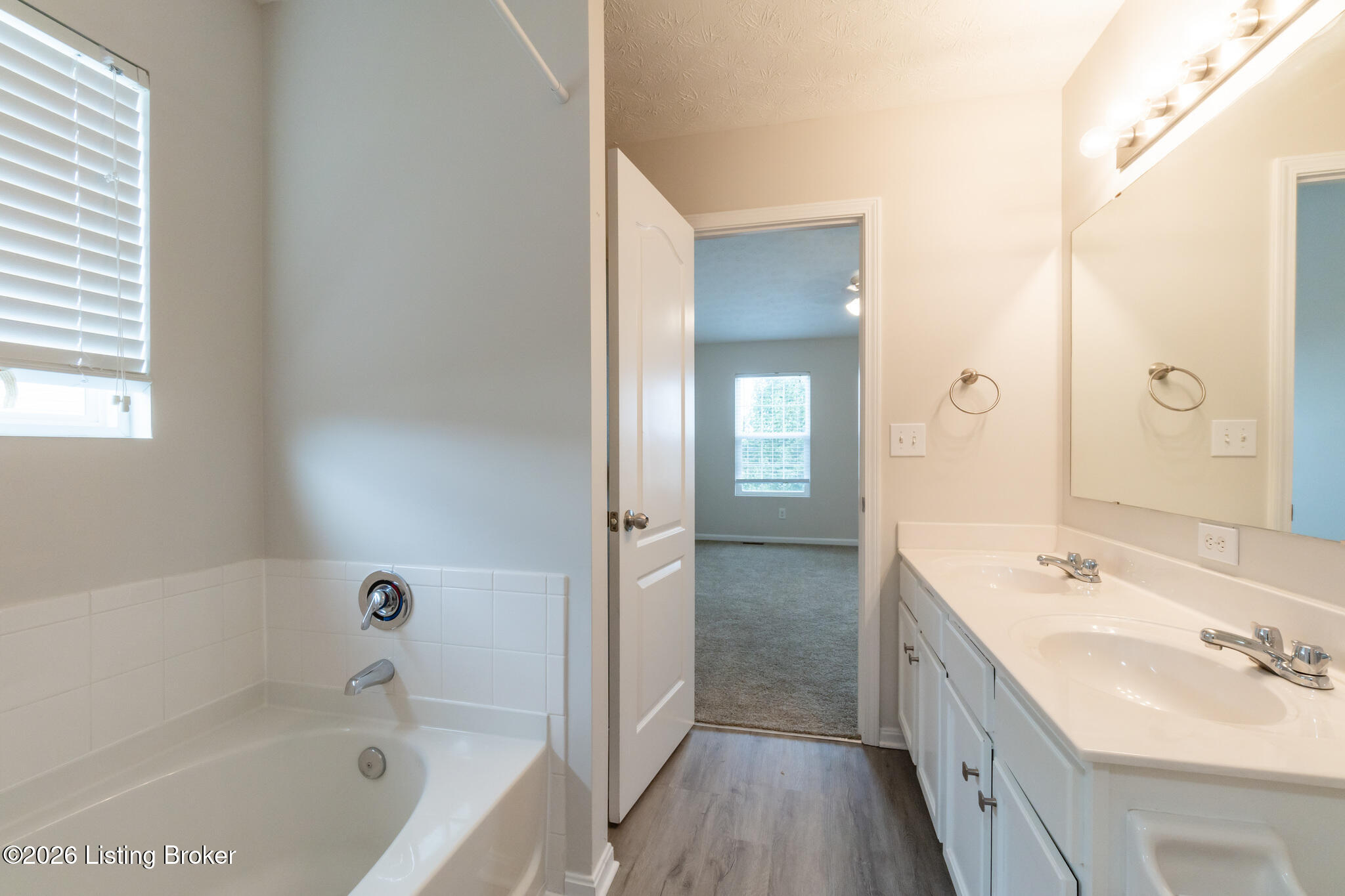 3024 Mary Crest Dr Property Photo 22