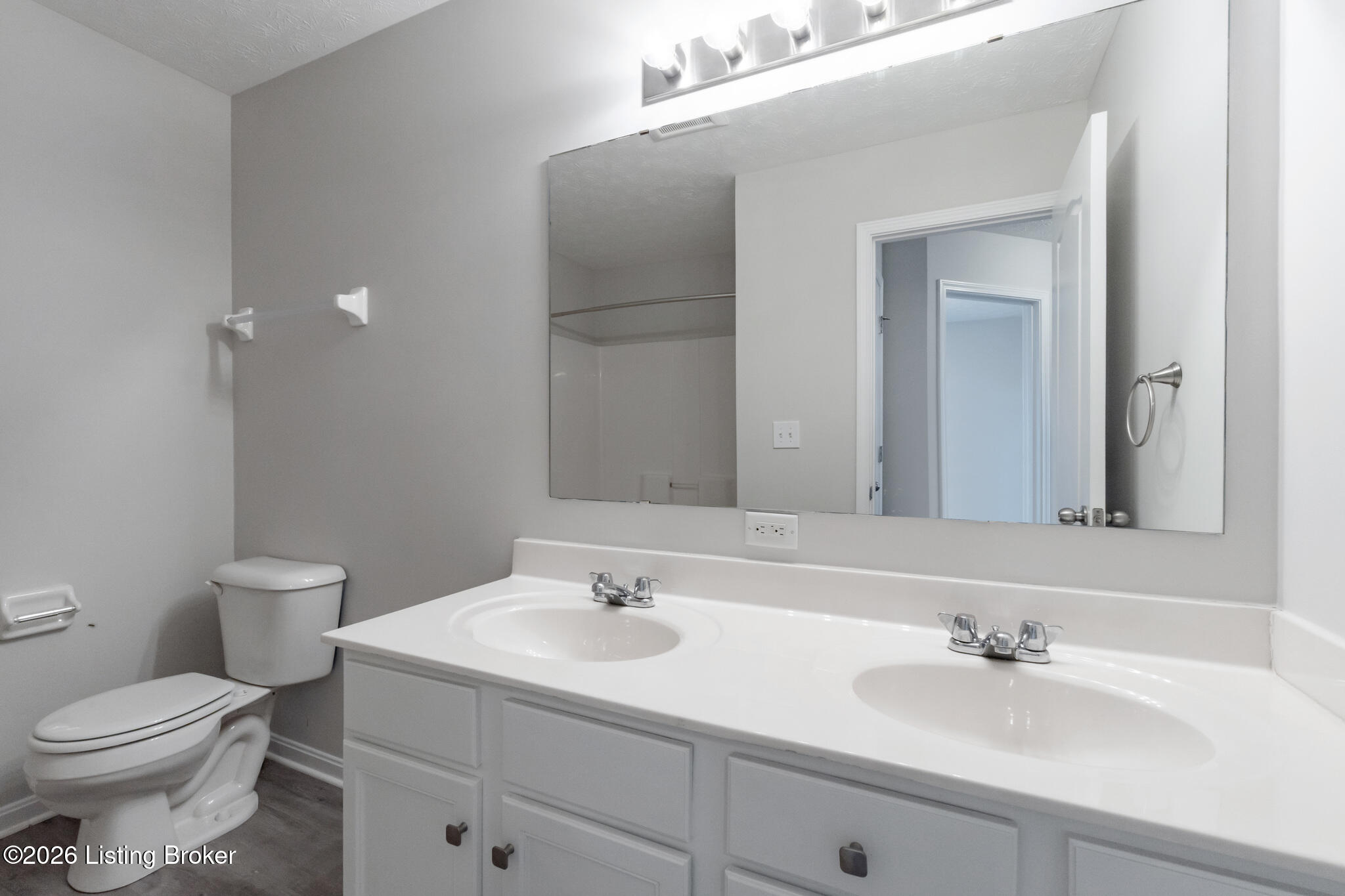 3024 Mary Crest Dr Property Photo 23