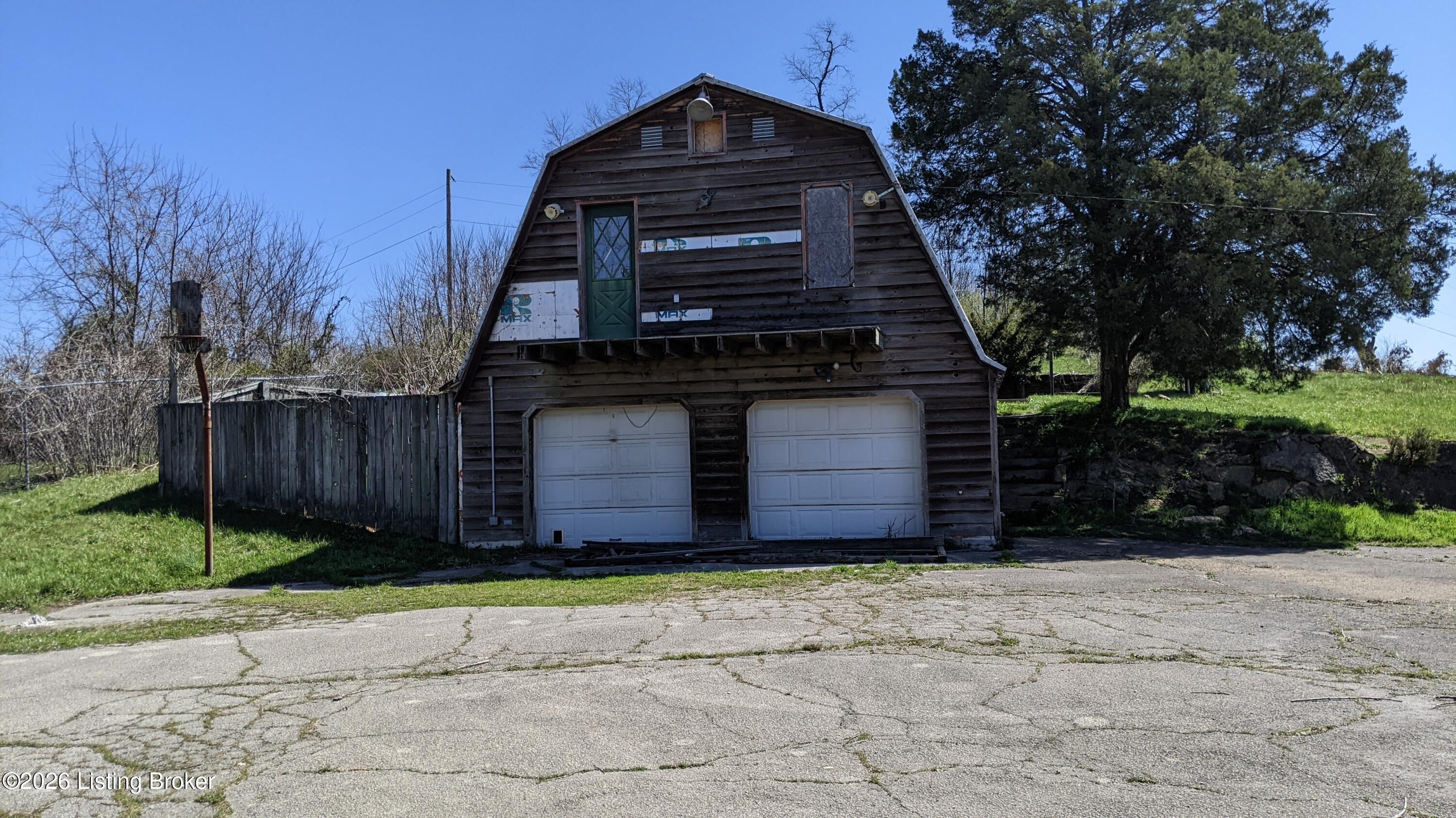 1265 N Buckman St Property Photo 27