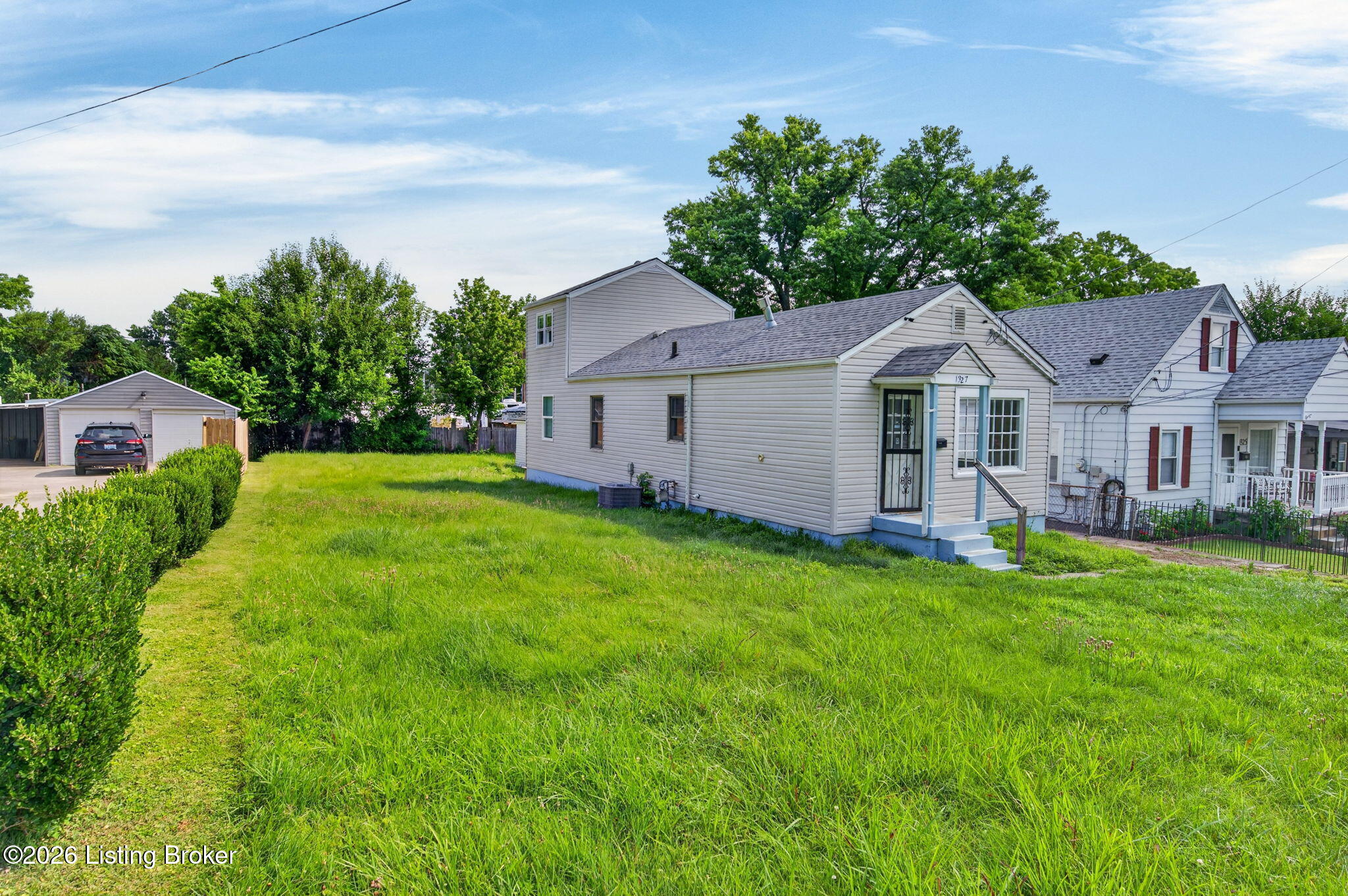 1327 Shingo Ave Property Photo 2