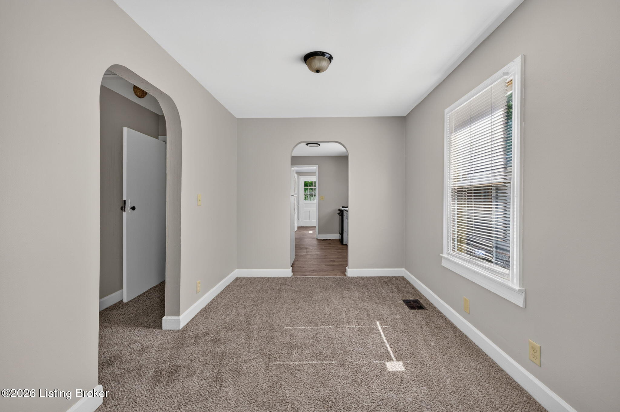 1327 Shingo Ave Property Photo 6
