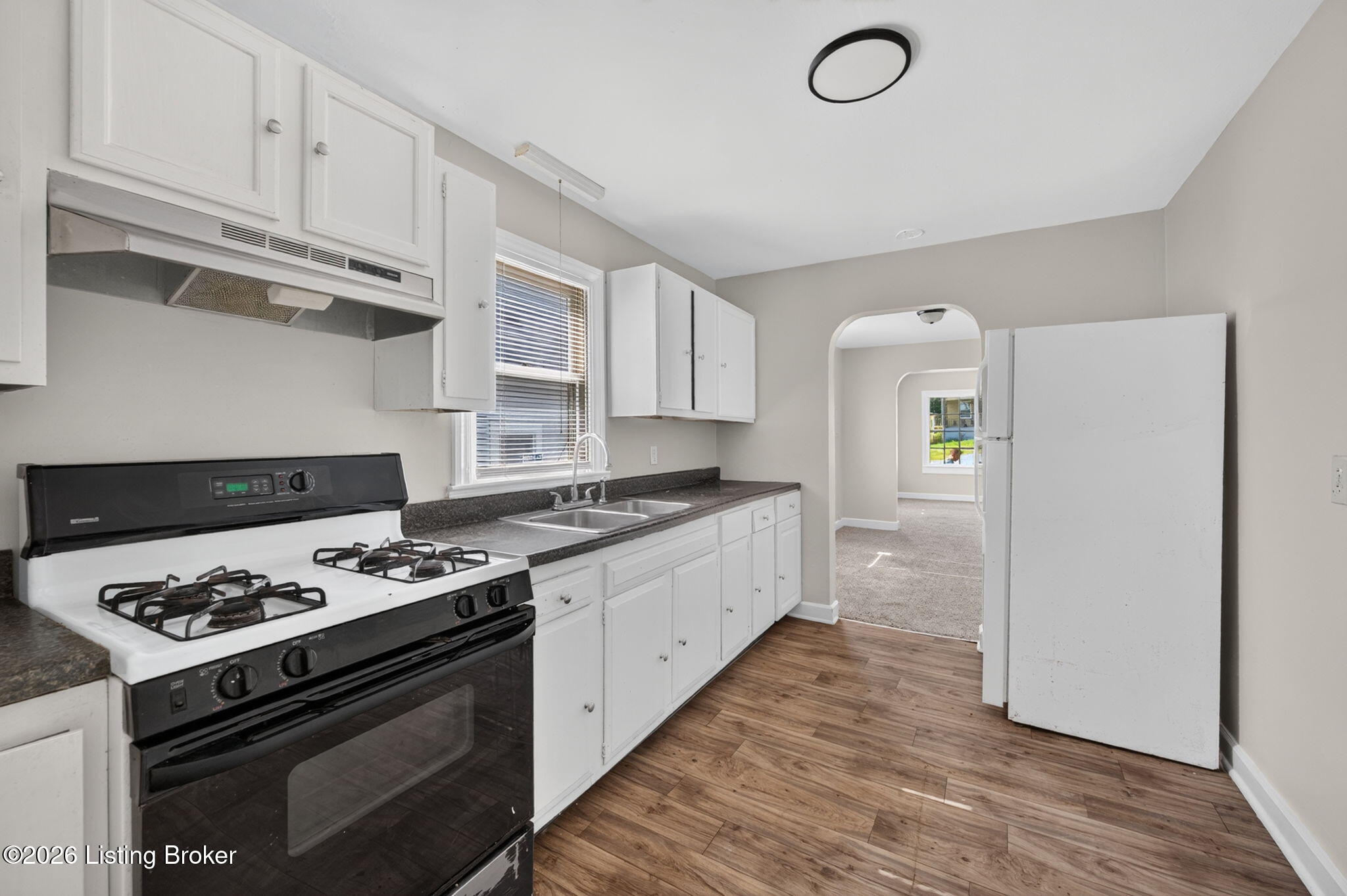 1327 Shingo Ave Property Photo 8