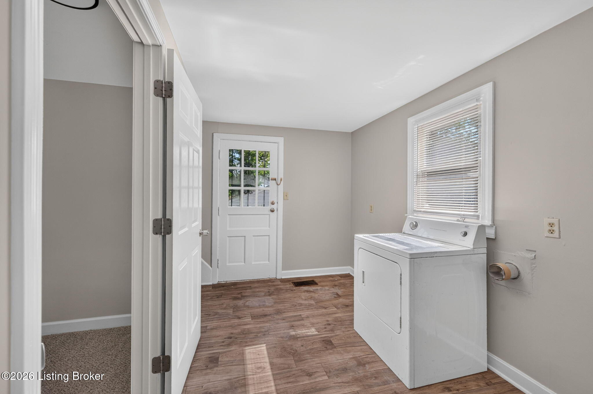 1327 Shingo Ave Property Photo 11