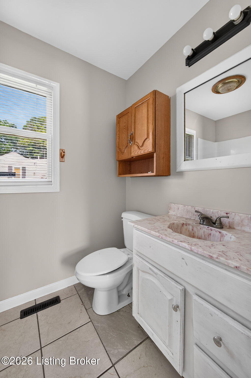 1327 Shingo Ave Property Photo 13