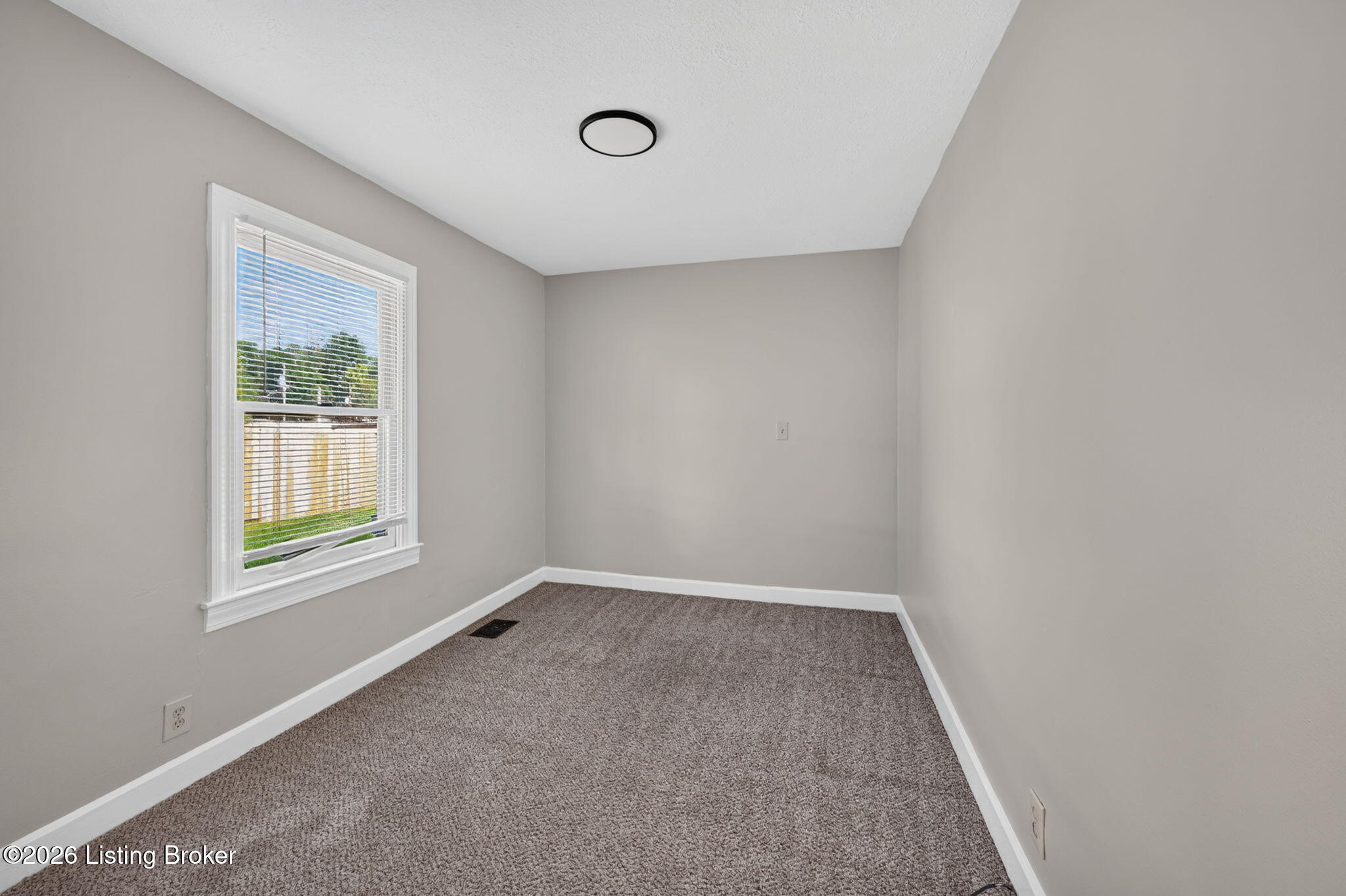 1327 Shingo Ave Property Photo 18