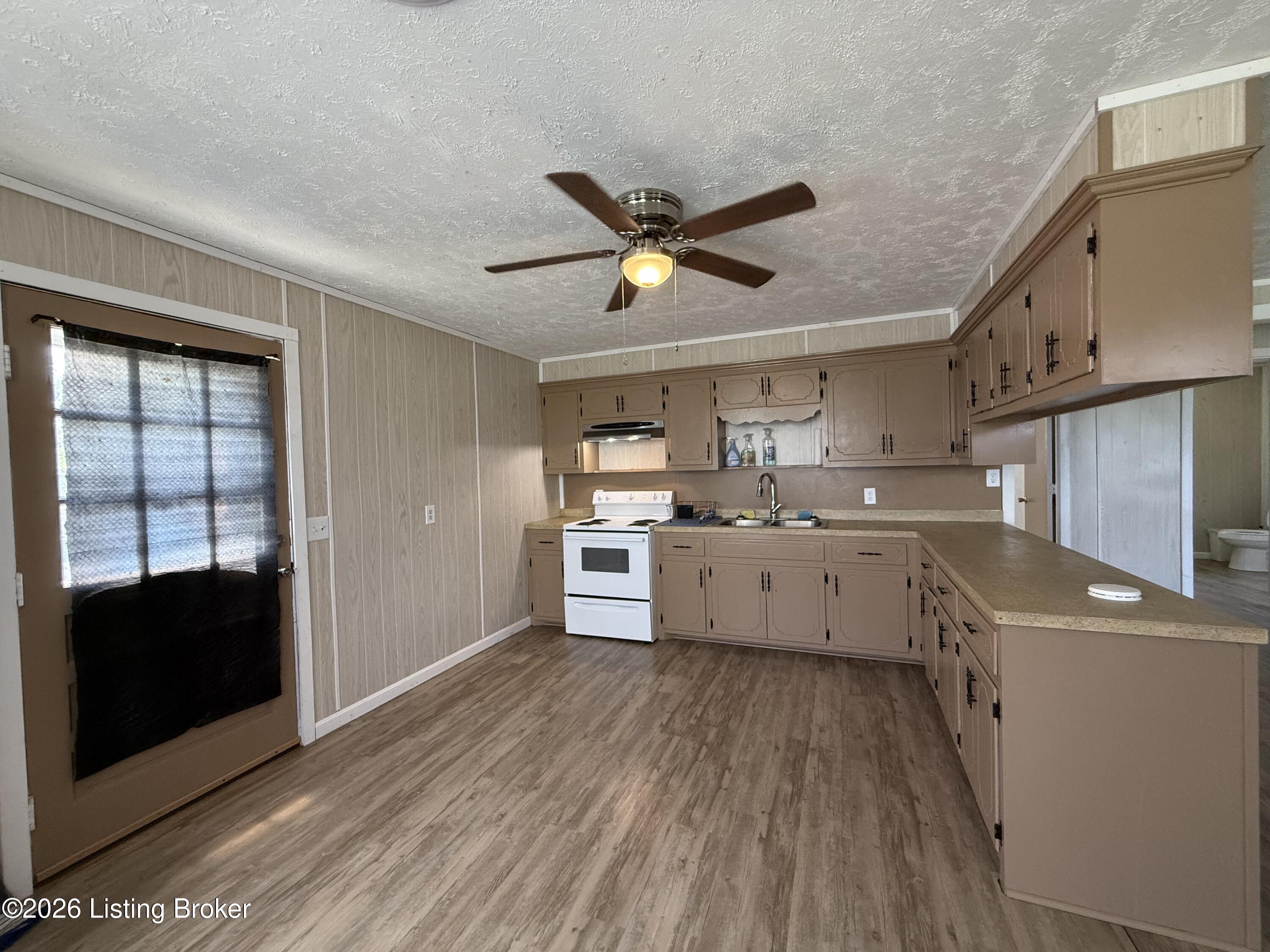 11335 Anneta Rd Property Photo 4