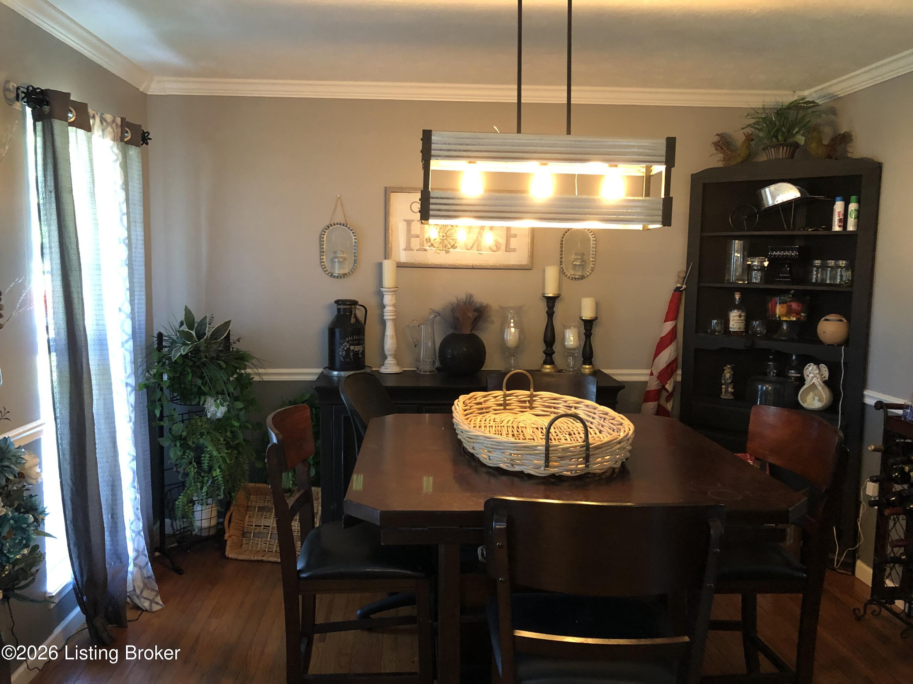 938 Poplar Trace Property Photo 4