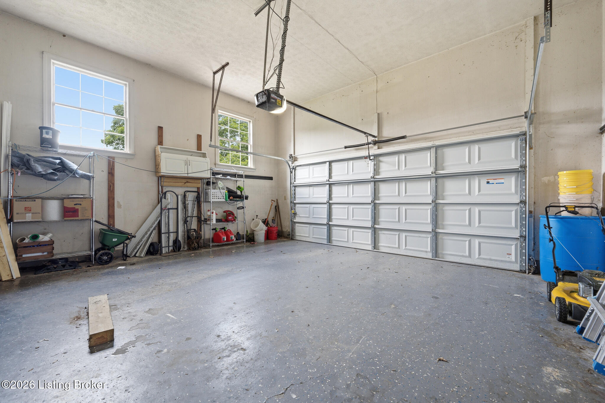 417 Blankenbaker Ln Property Photo 27