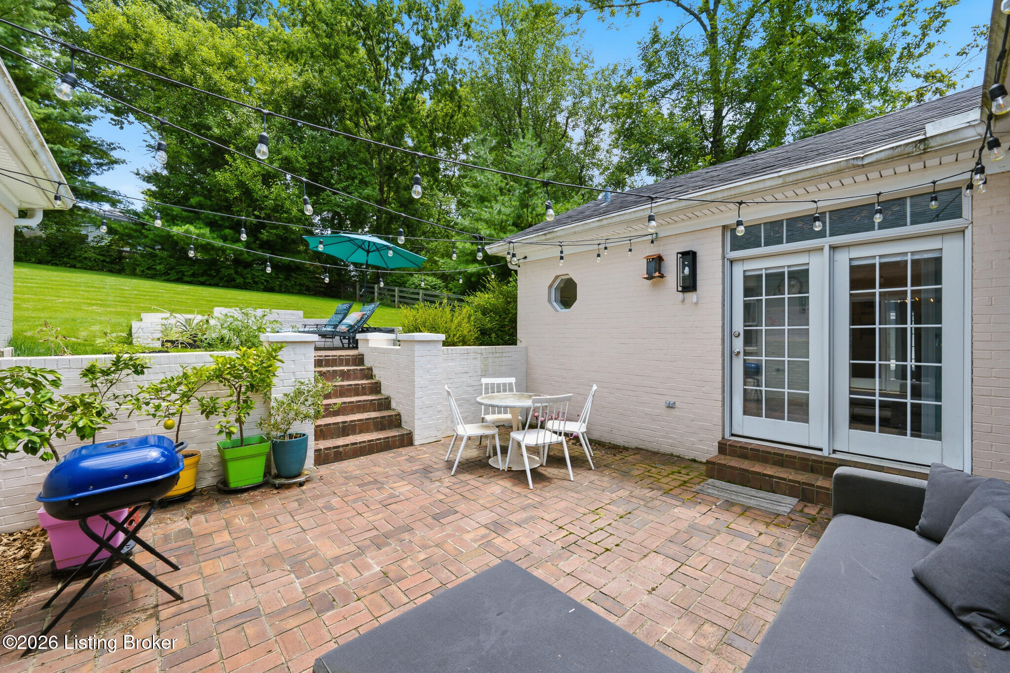 417 Blankenbaker Ln Property Photo 28