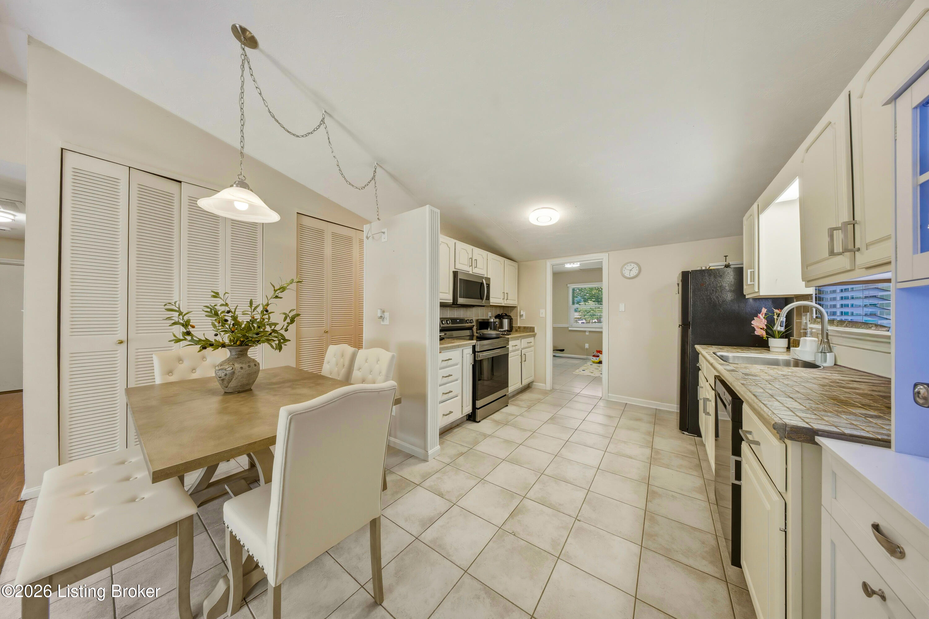2830 Rockhaven Ave Property Photo 16