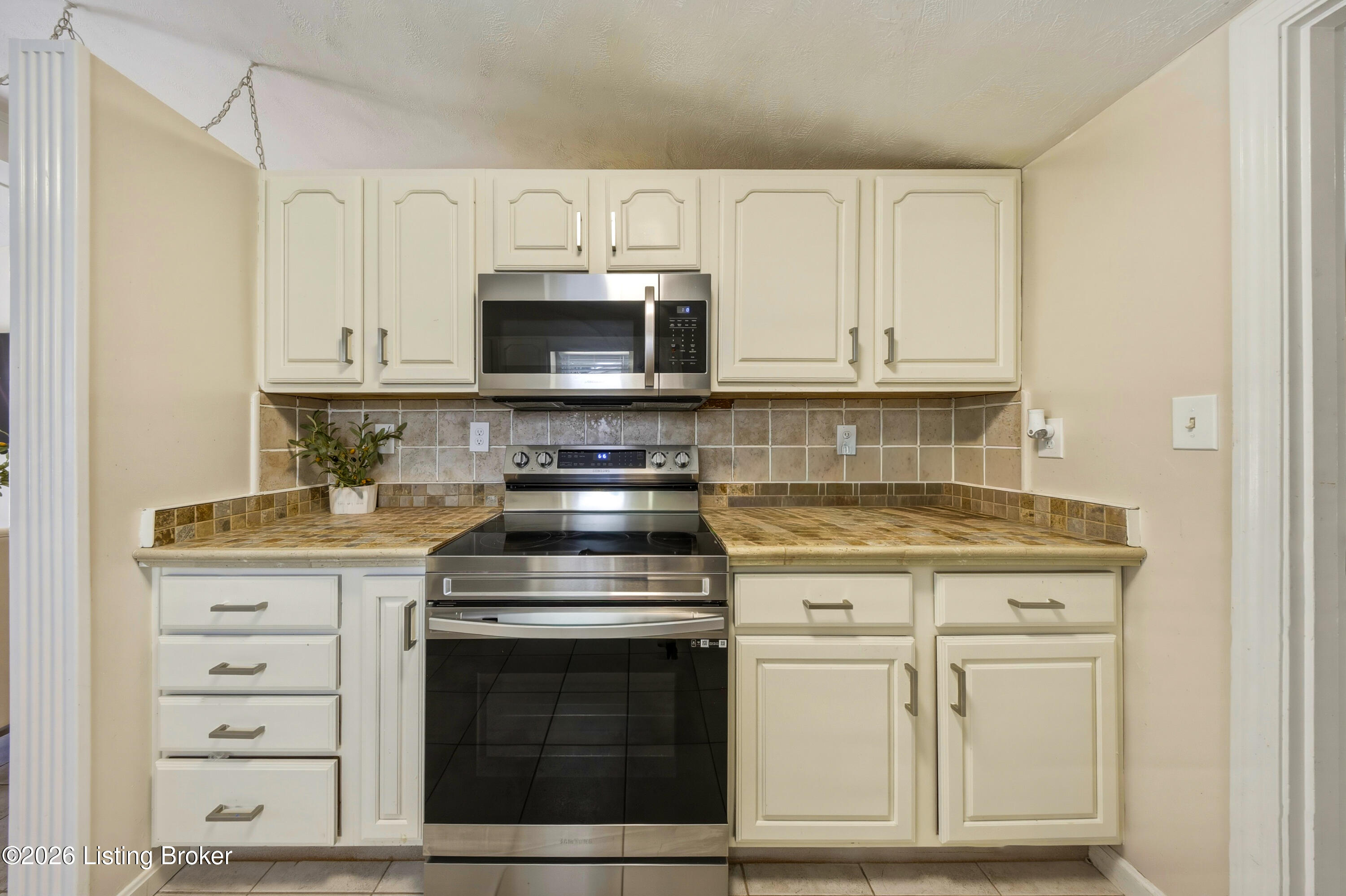2830 Rockhaven Ave Property Photo 18