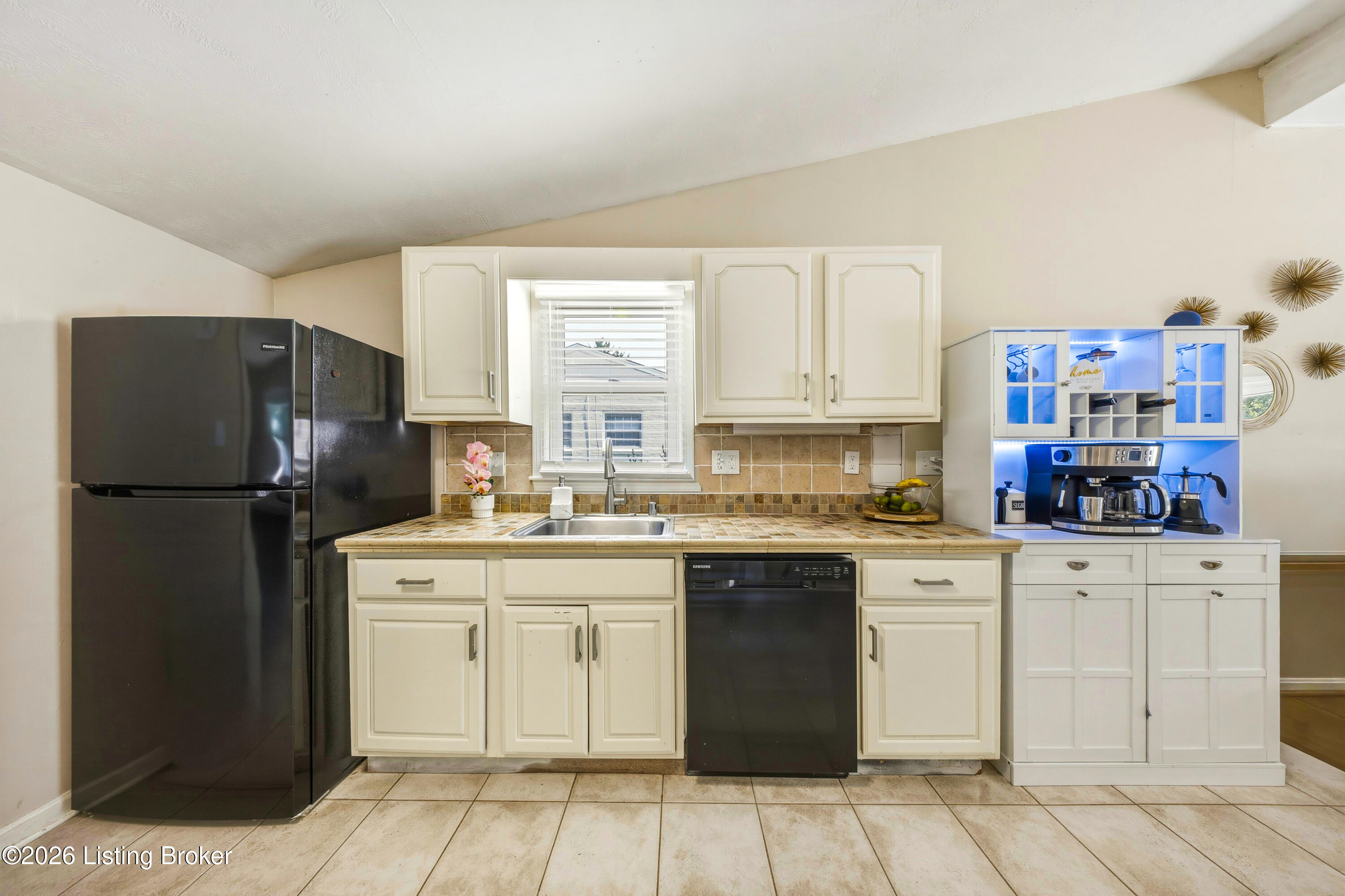 2830 Rockhaven Ave Property Photo 19