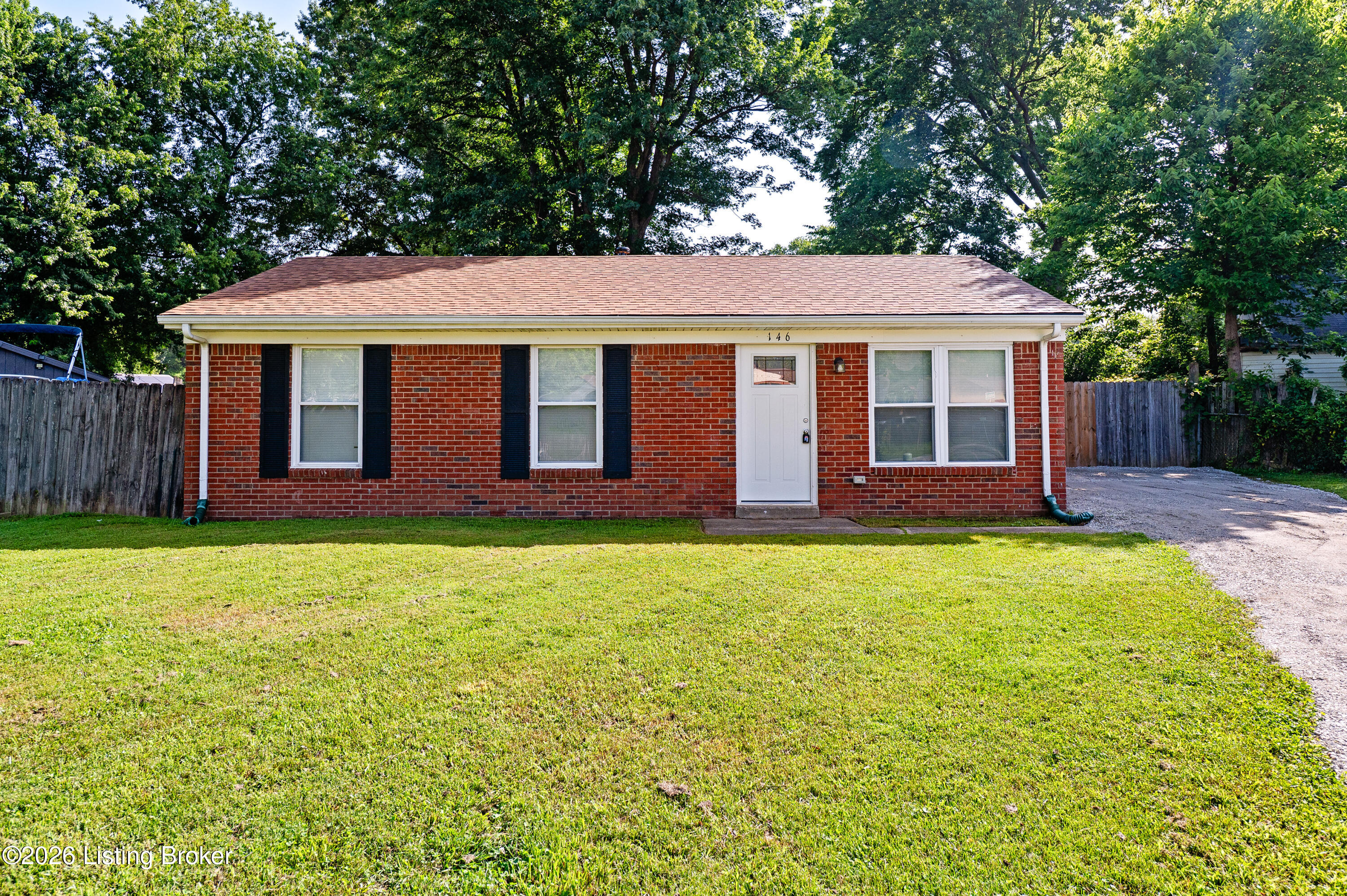 146 Red Bird Rd Property Photo 2