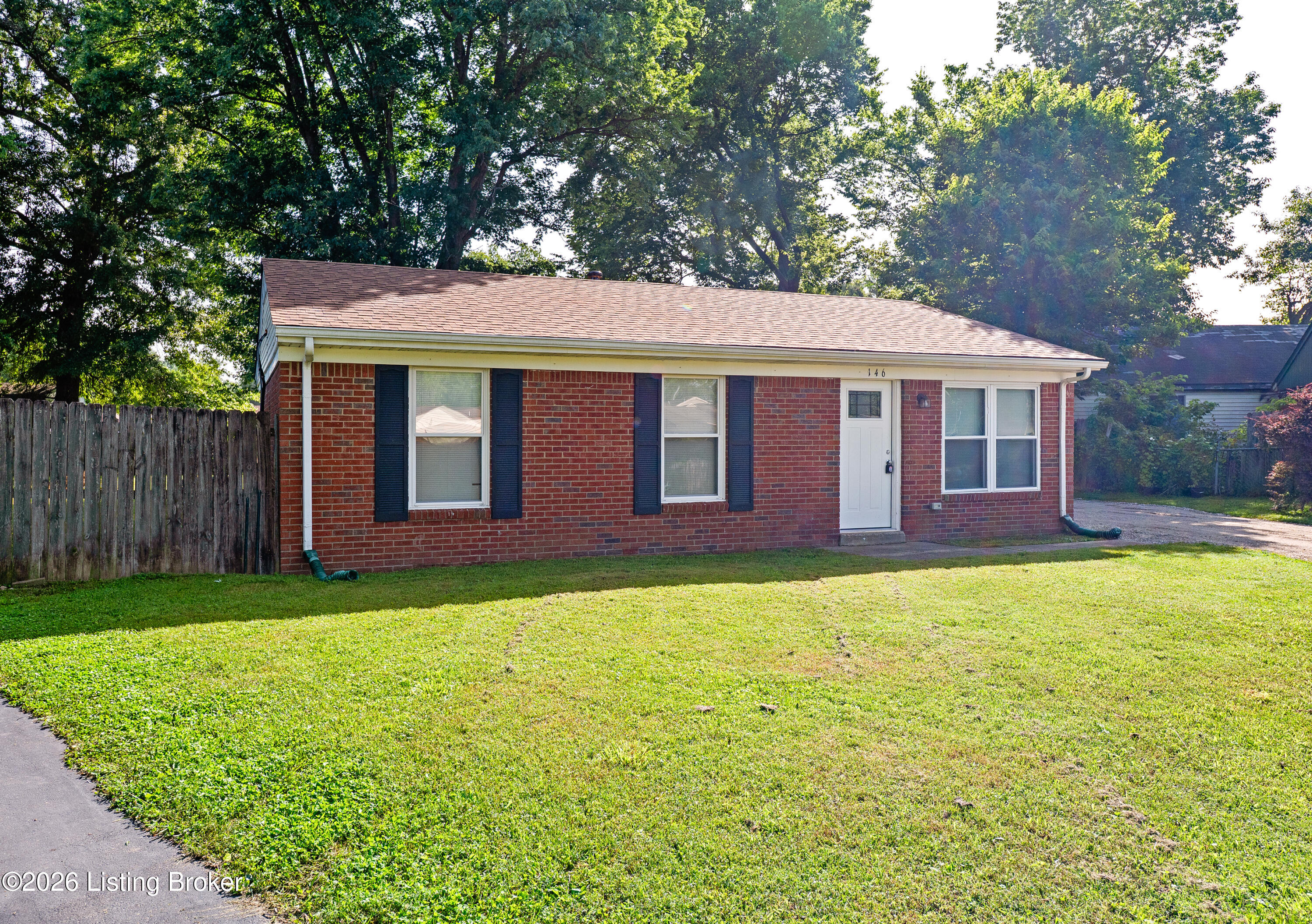 146 Red Bird Rd Property Photo 3