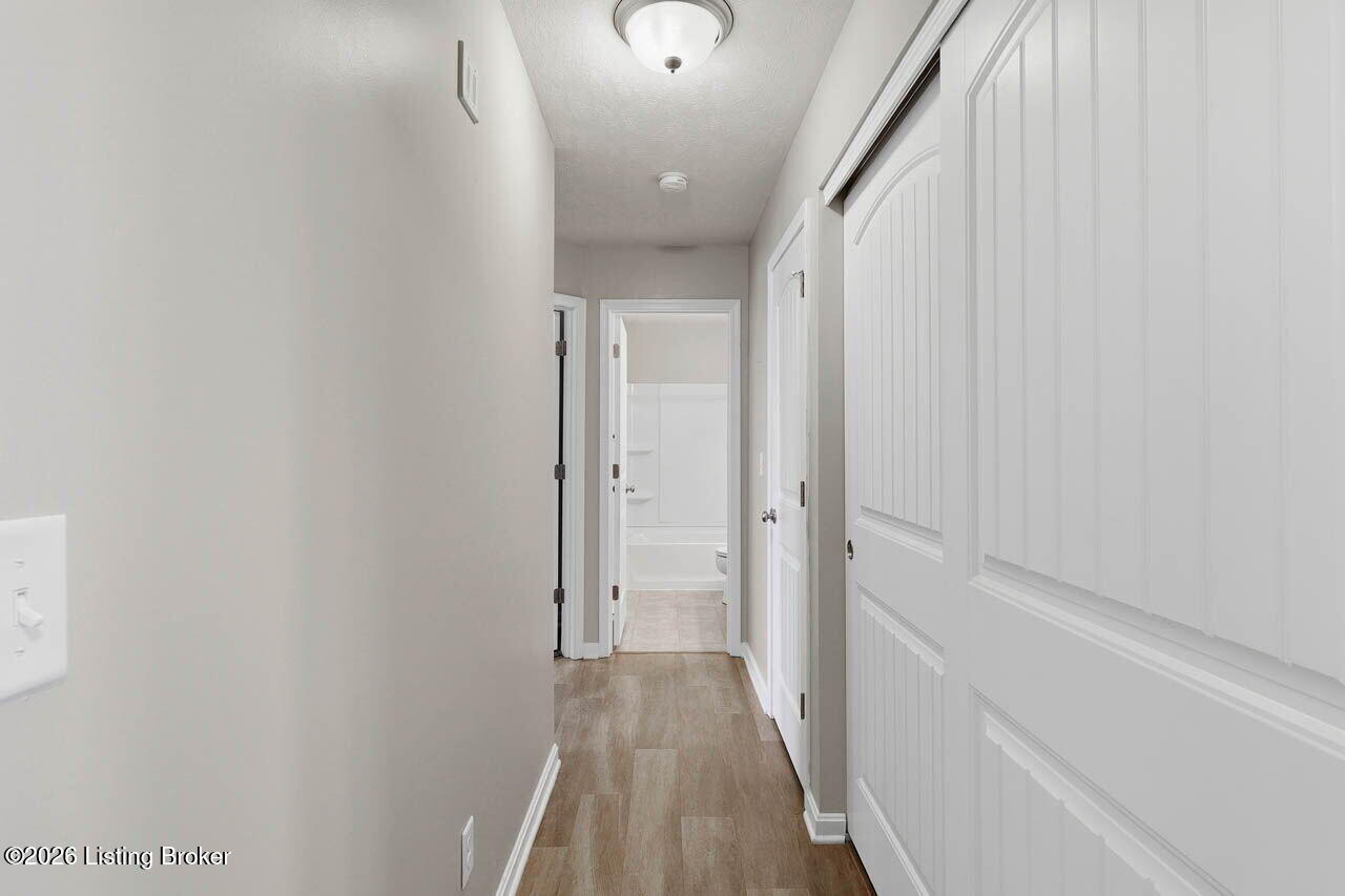 105 Mountain Stone Ct Property Photo 34