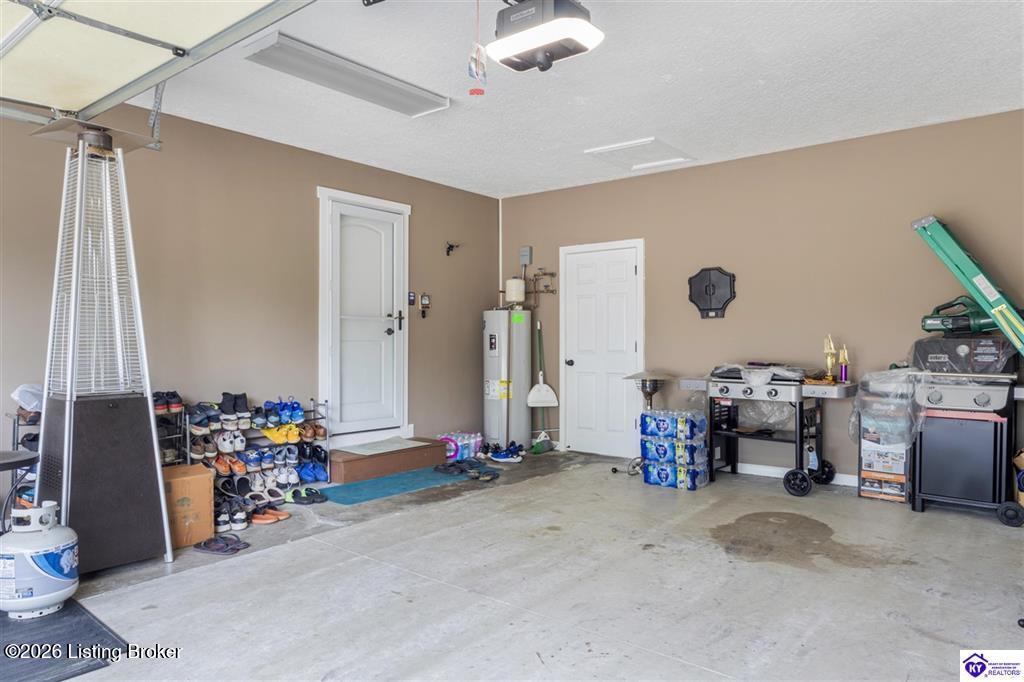 200 Carey Ln Property Photo 8