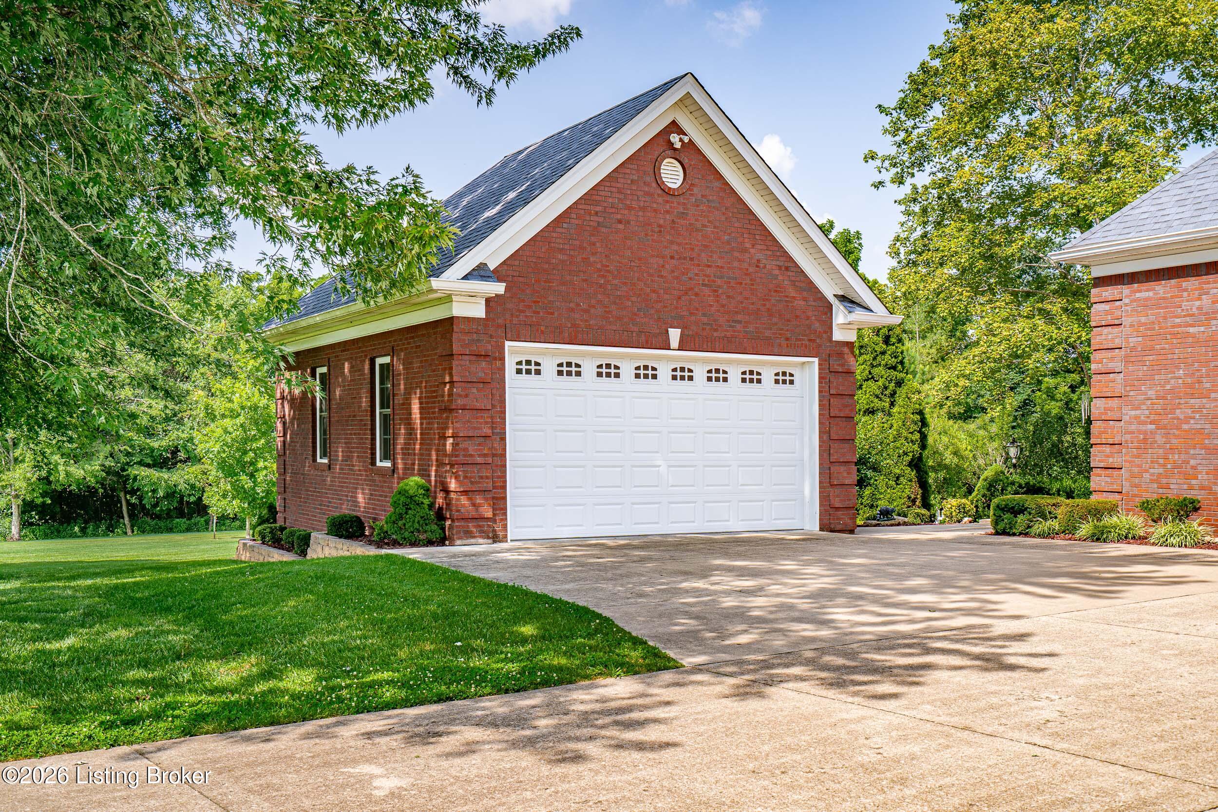 389 Cedar Place Dr Property Photo 14