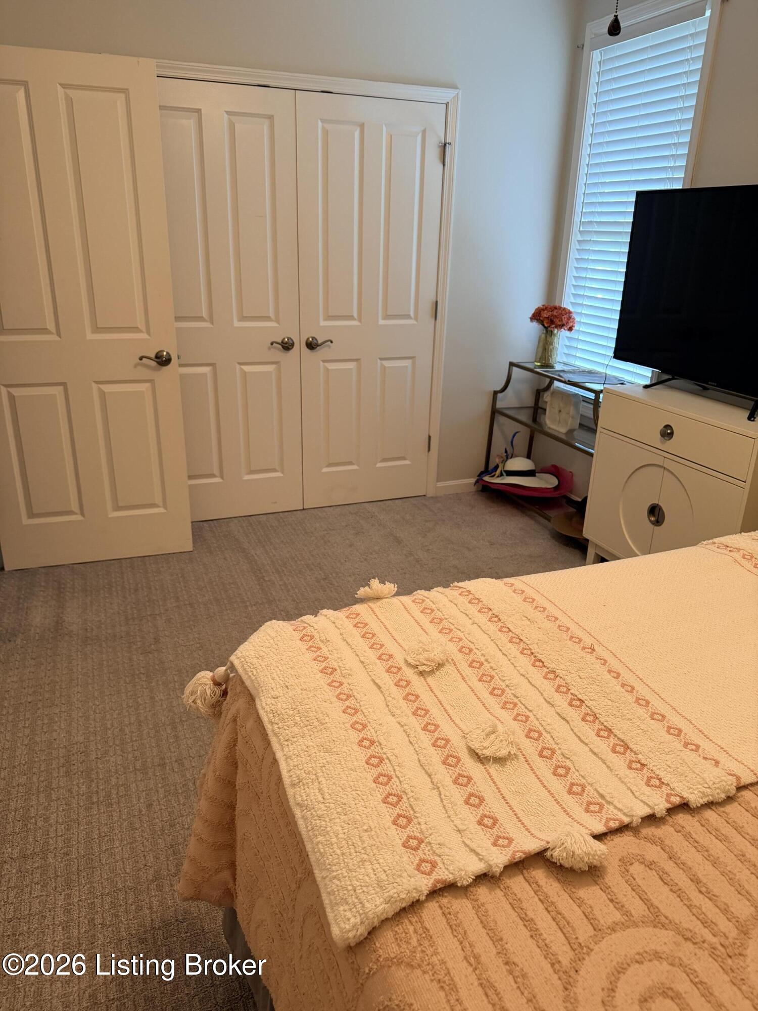 536 E Saint Catherine St Property Photo 15