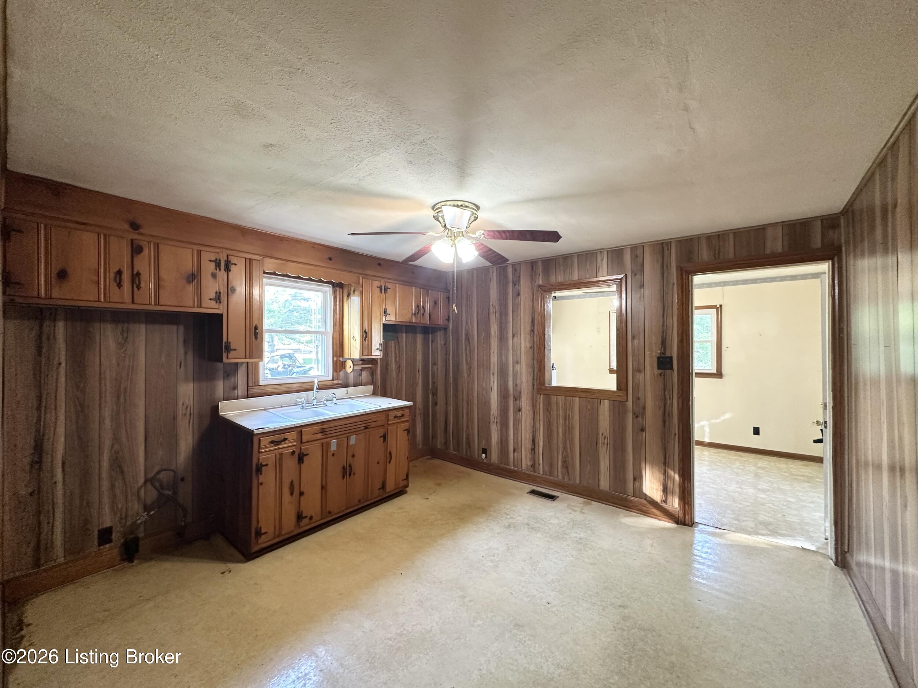 411 Pottershop Loop Property Photo 4