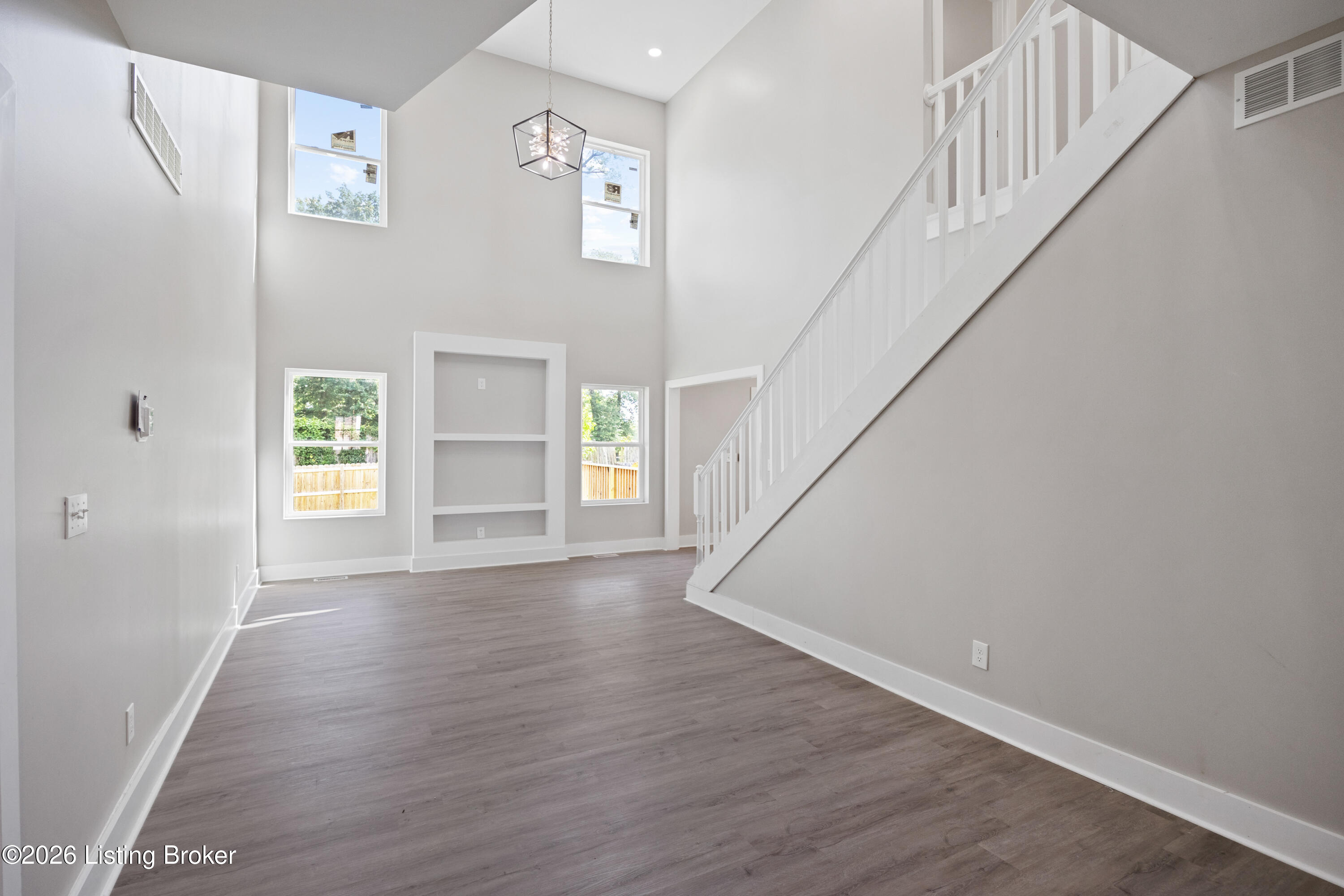 6905 James Madison Way Property Photo 4