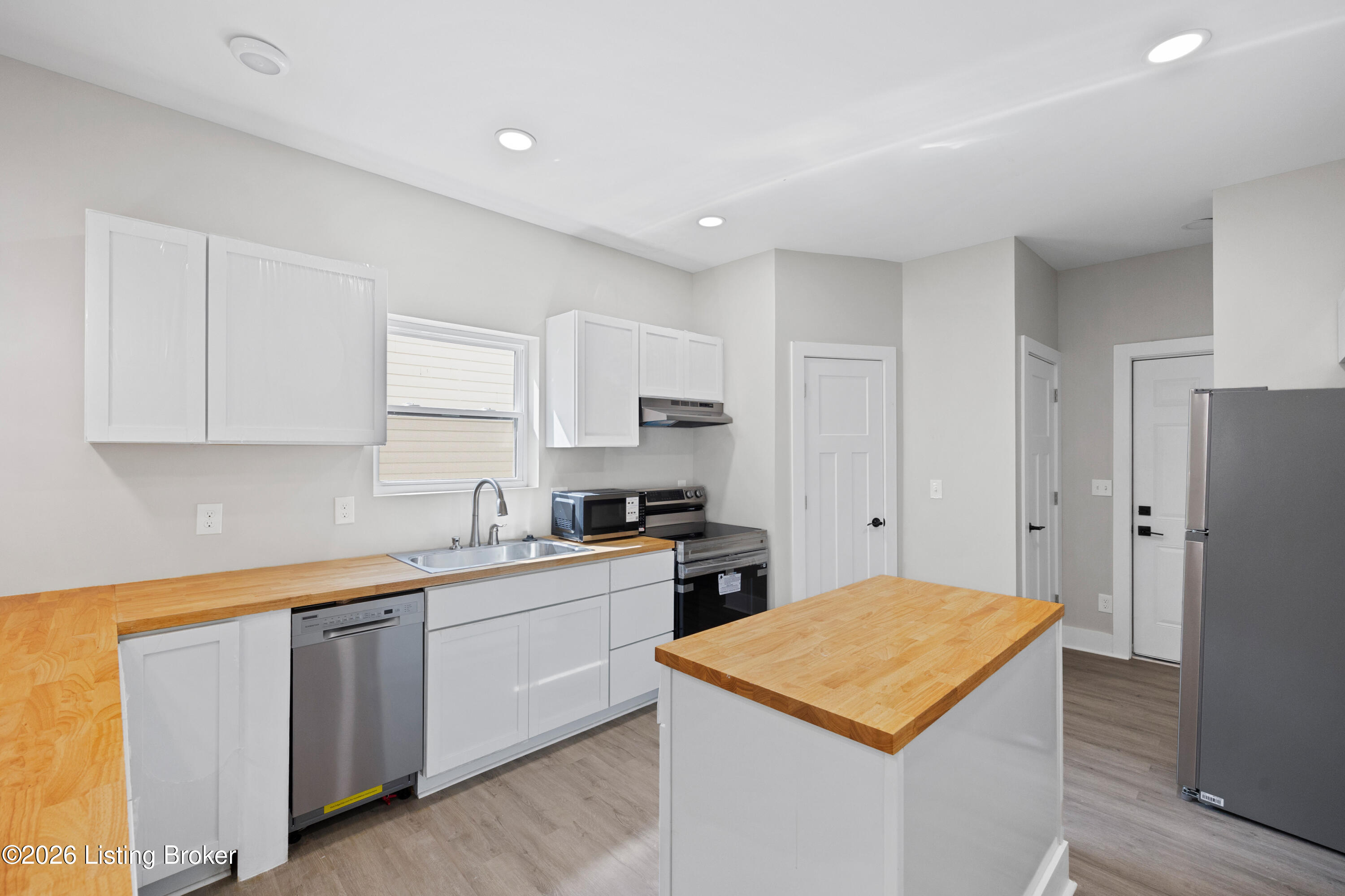 6905 James Madison Way Property Photo 10