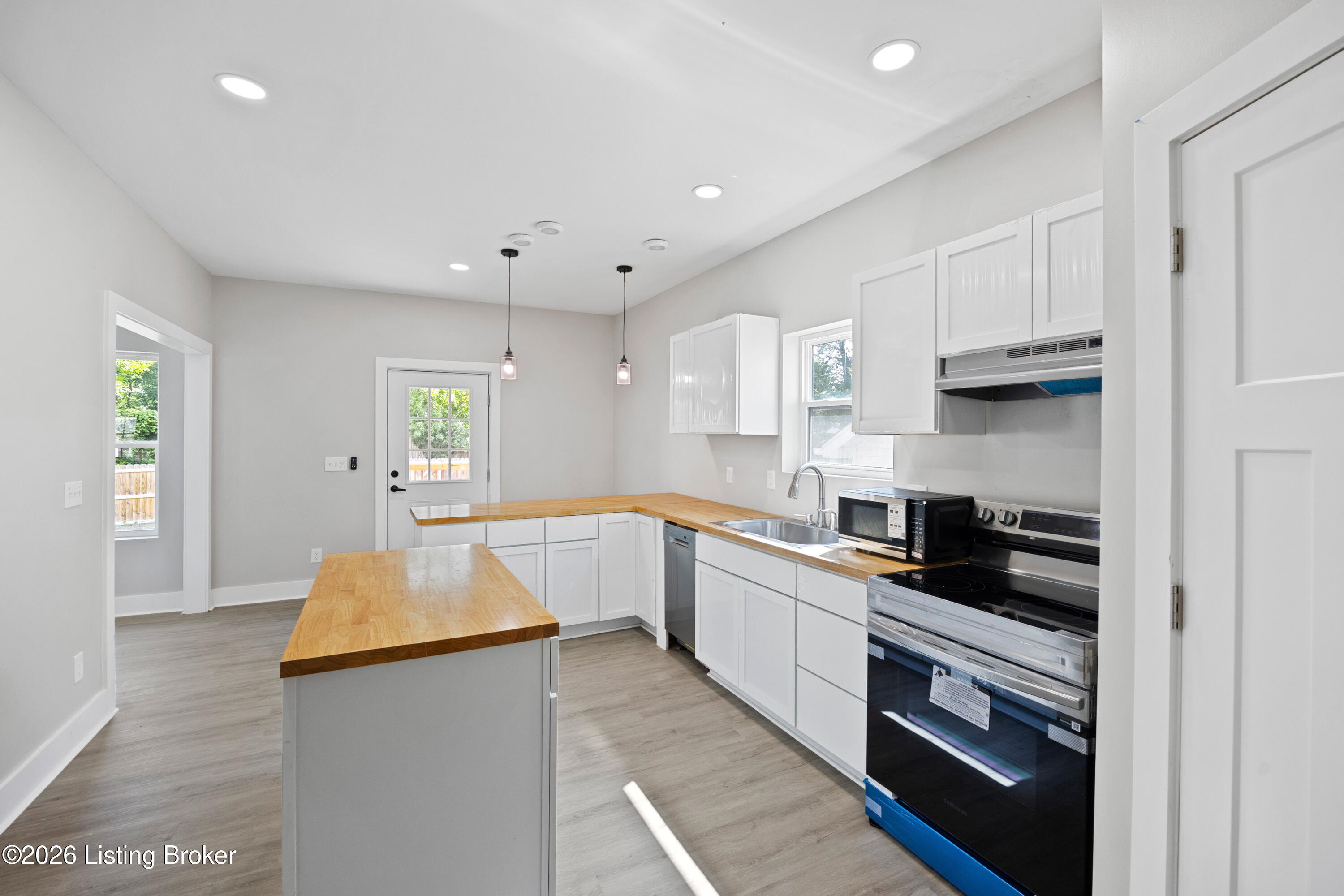 6905 James Madison Way Property Photo 11