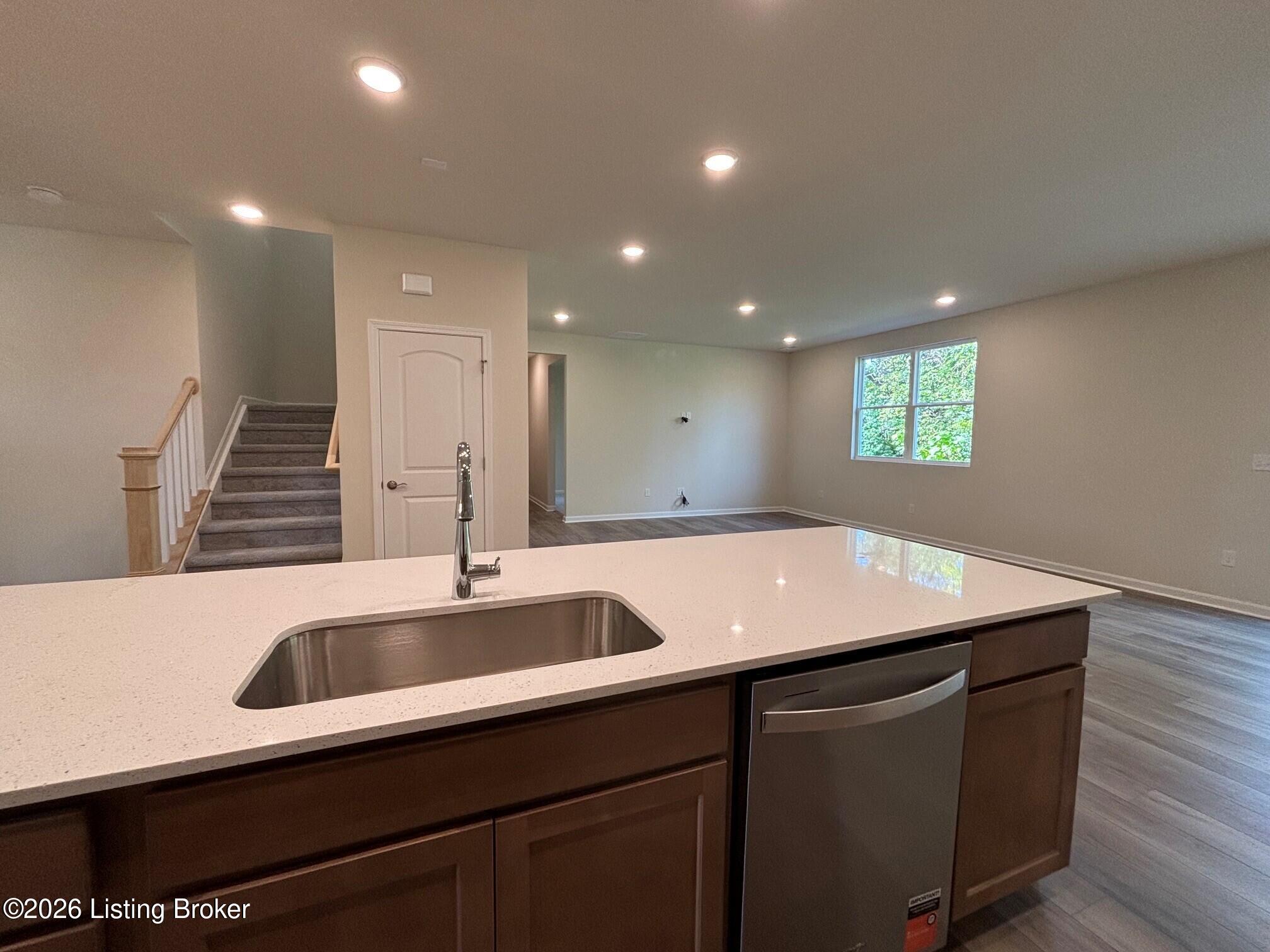 105 Ardmore Crossing Dr Property Photo 10