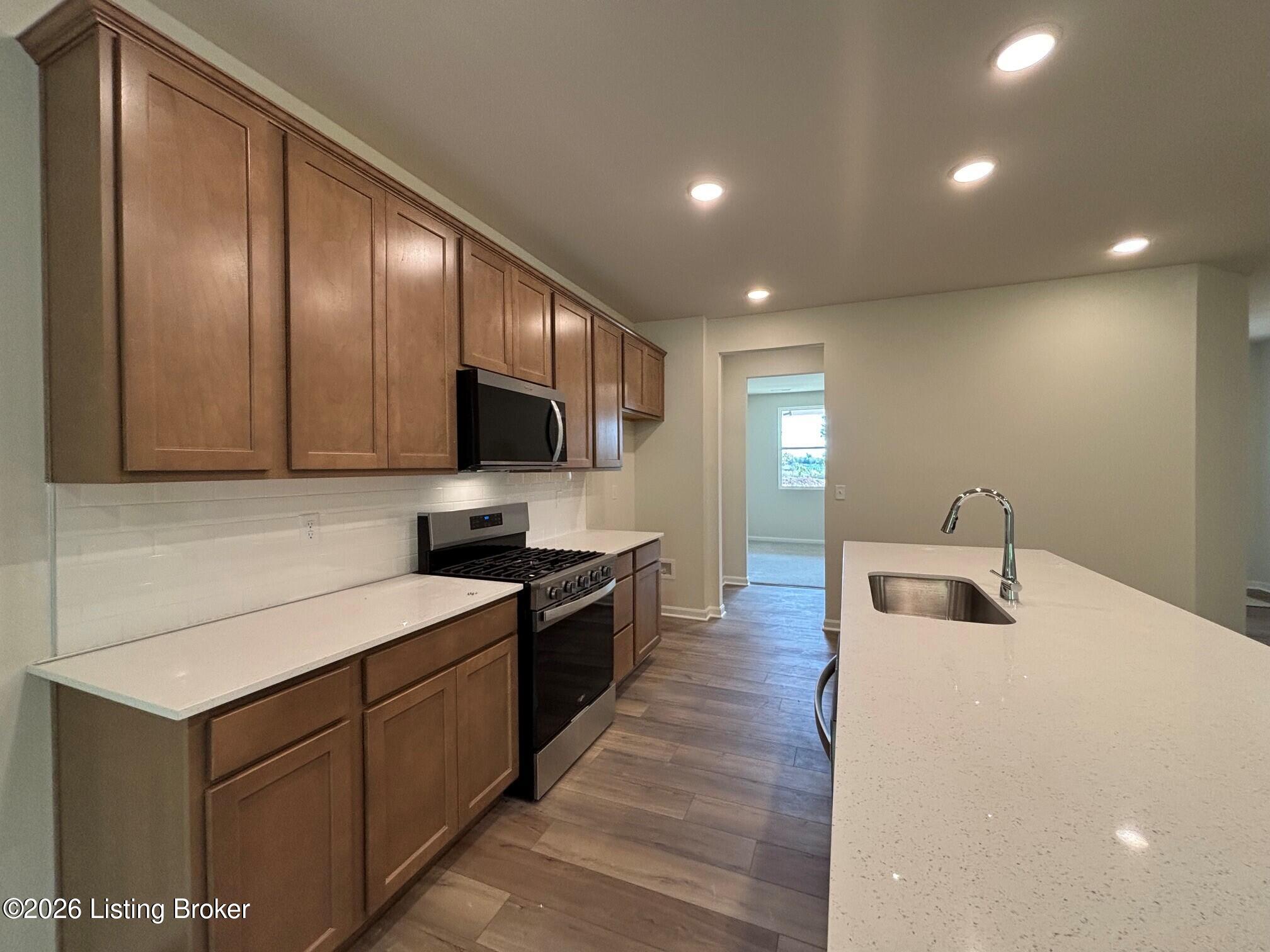105 Ardmore Crossing Dr Property Photo 11