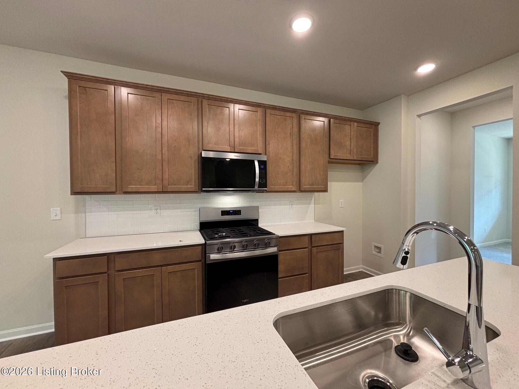 105 Ardmore Crossing Dr Property Photo 12