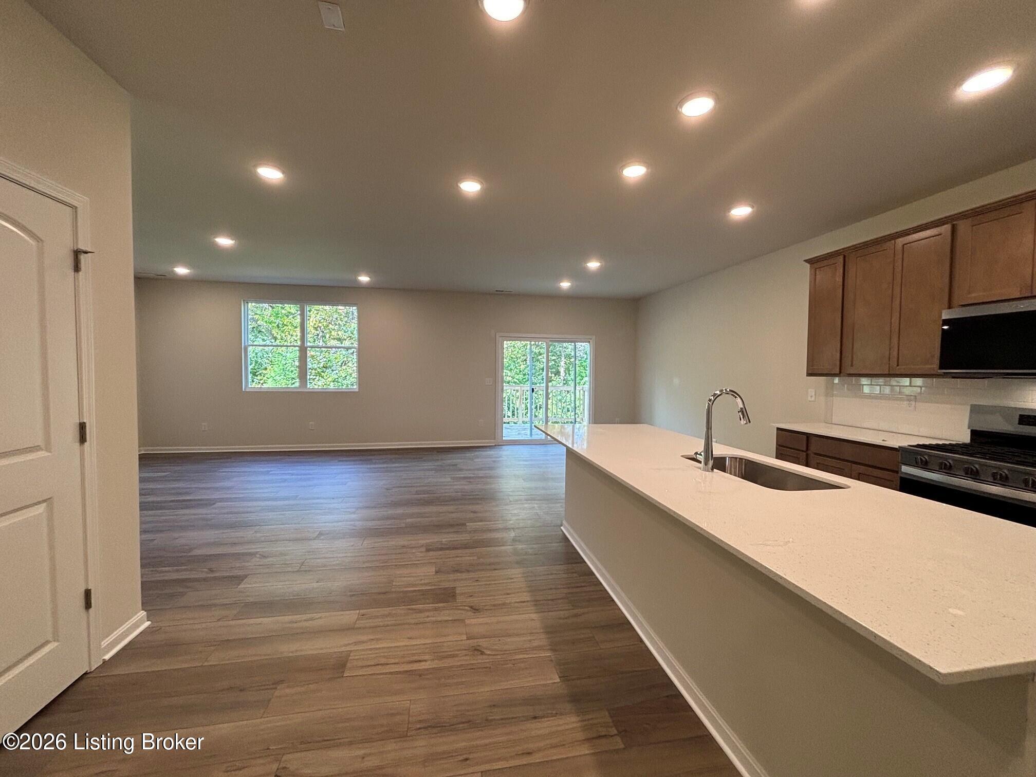 105 Ardmore Crossing Dr Property Photo 14