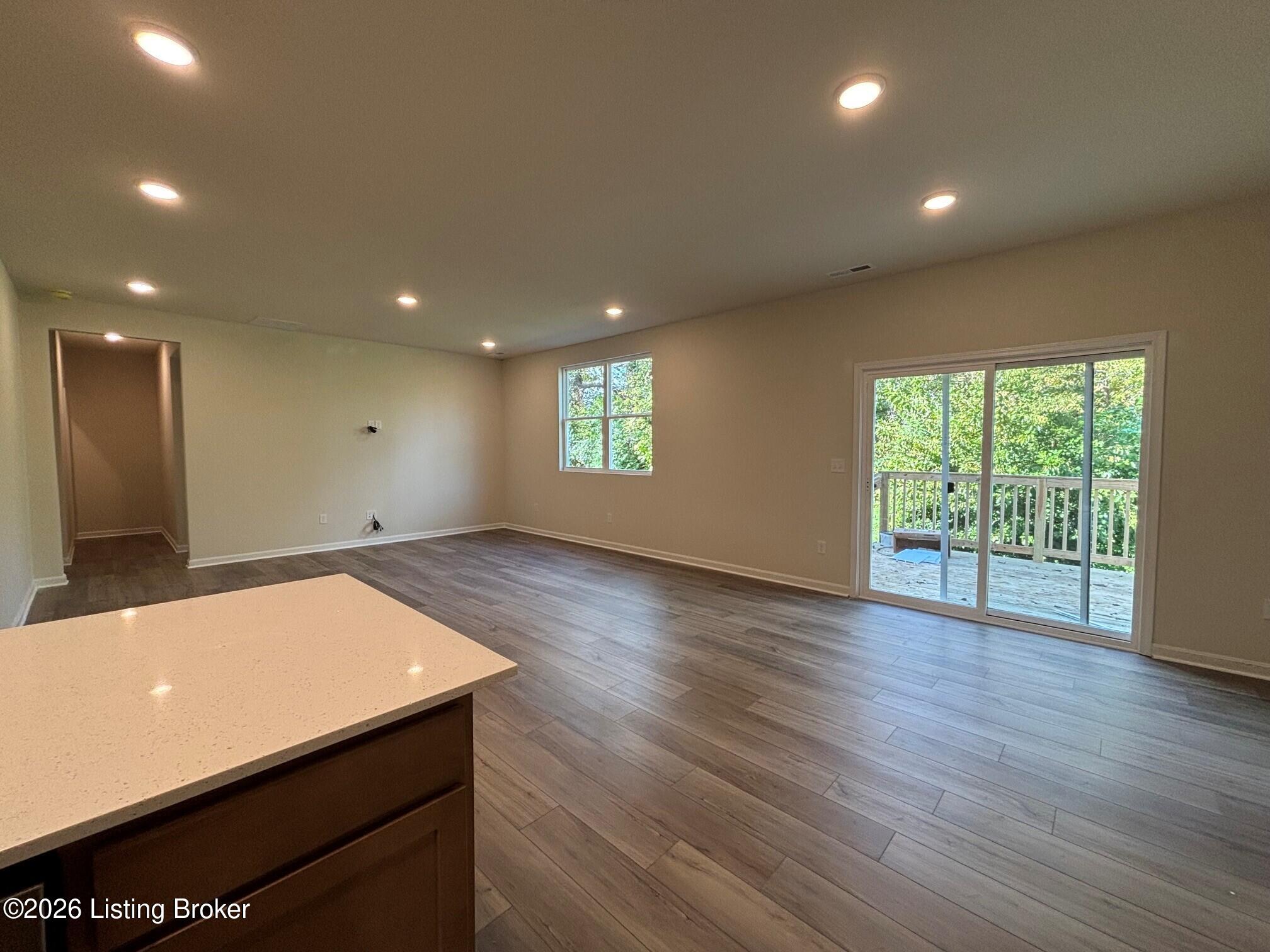 105 Ardmore Crossing Dr Property Photo 15