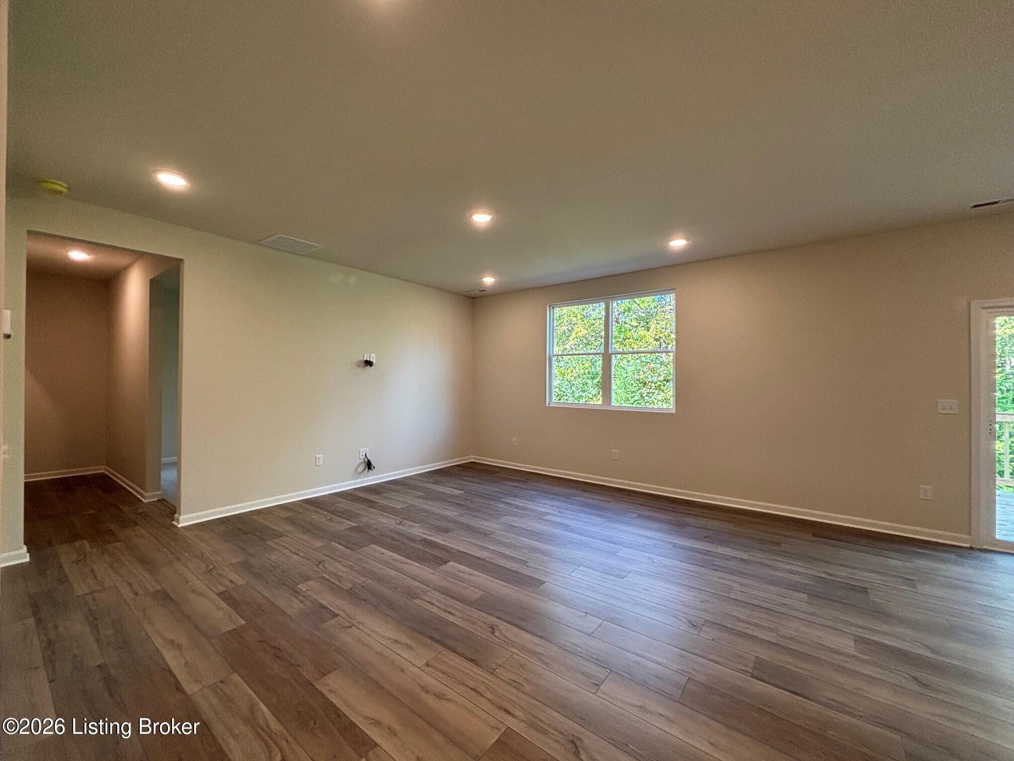 105 Ardmore Crossing Dr Property Photo 16