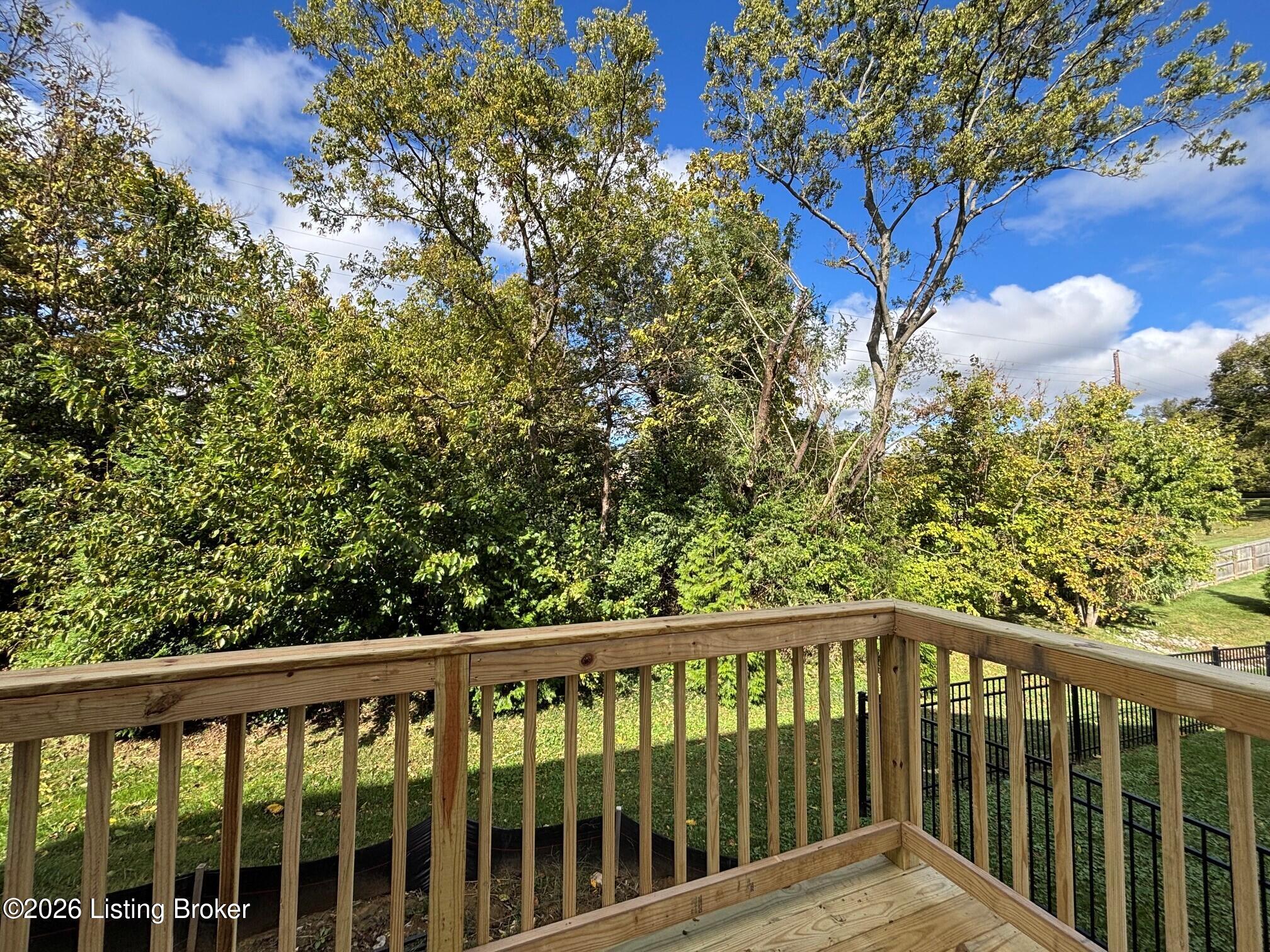 105 Ardmore Crossing Dr Property Photo 39