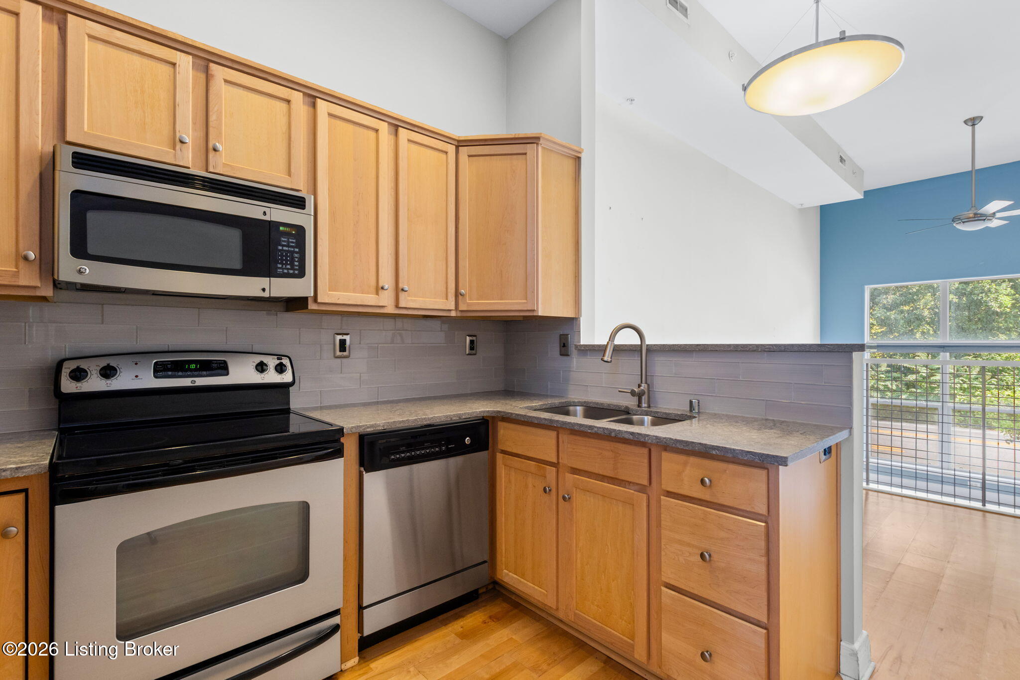 2411 Brownsboro Rd Apt 101 Property Photo 9