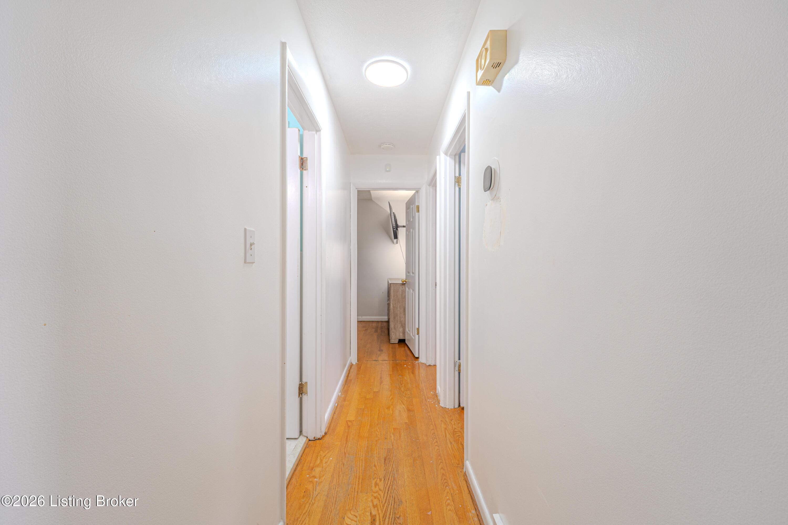 6102 W Pages Ln Property Photo 22