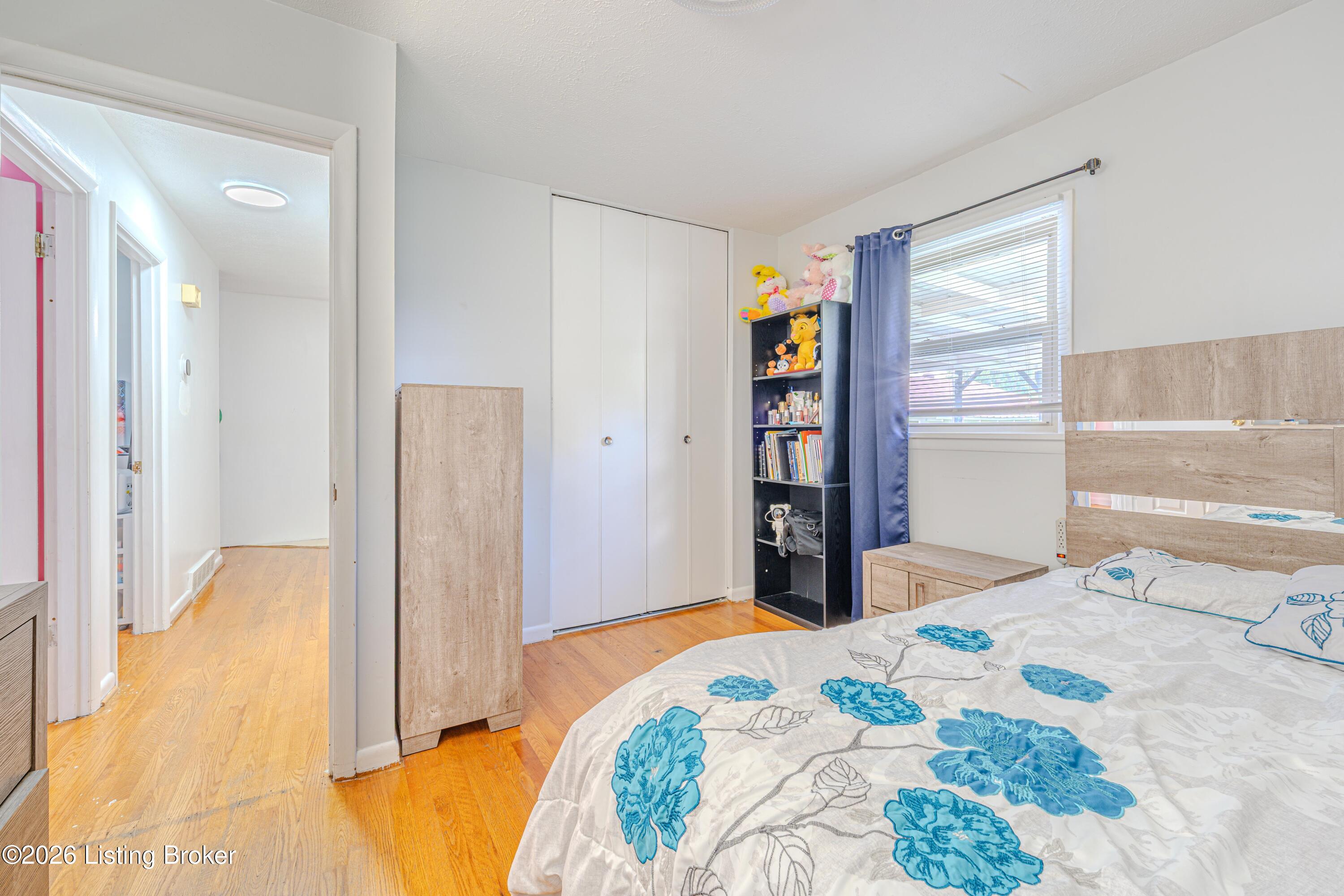 6102 W Pages Ln Property Photo 25