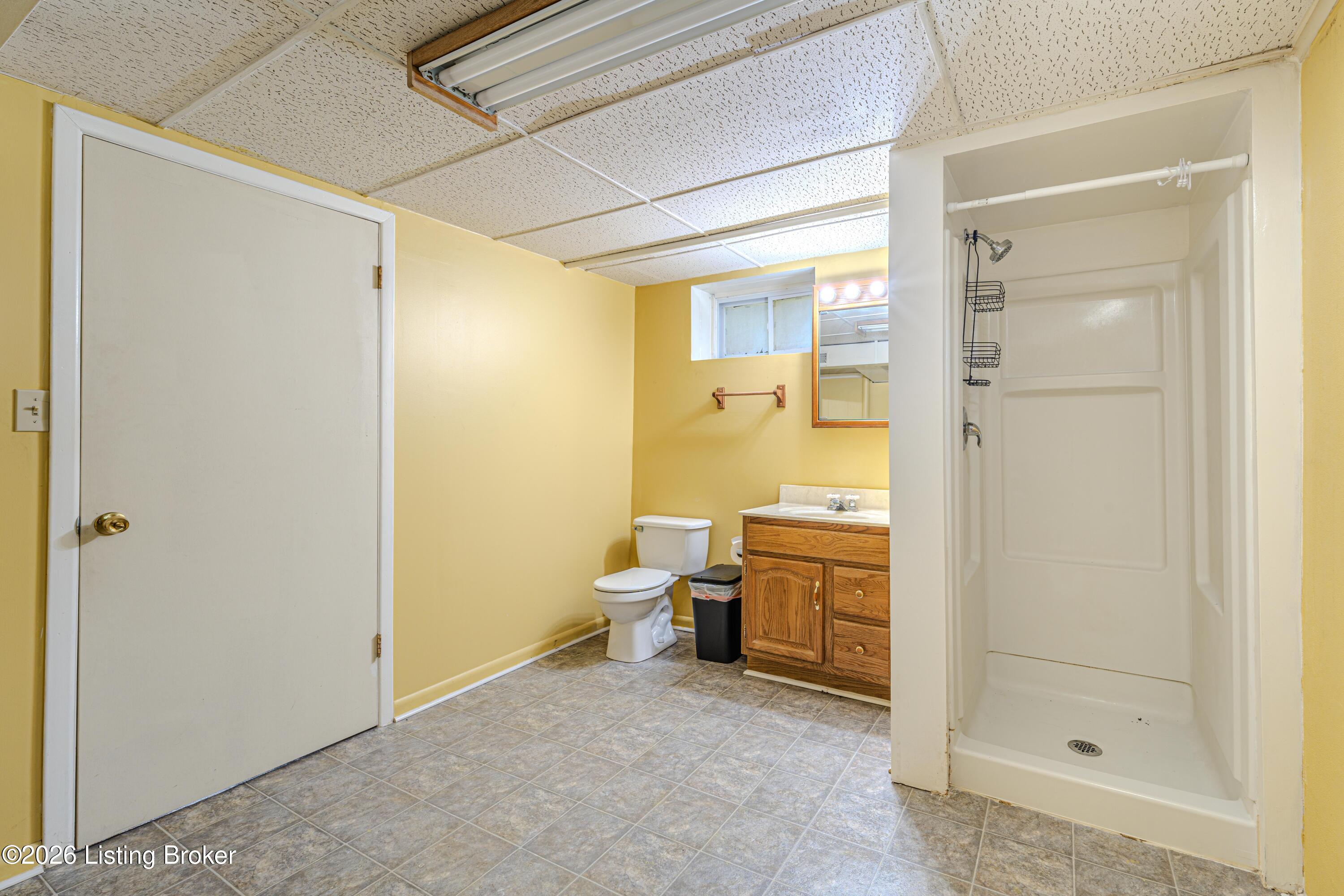 6102 W Pages Ln Property Photo 33