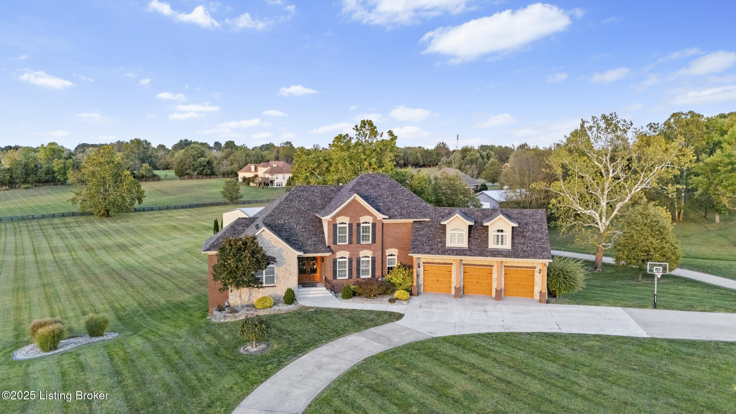 10240 Saddle Pointe Dr