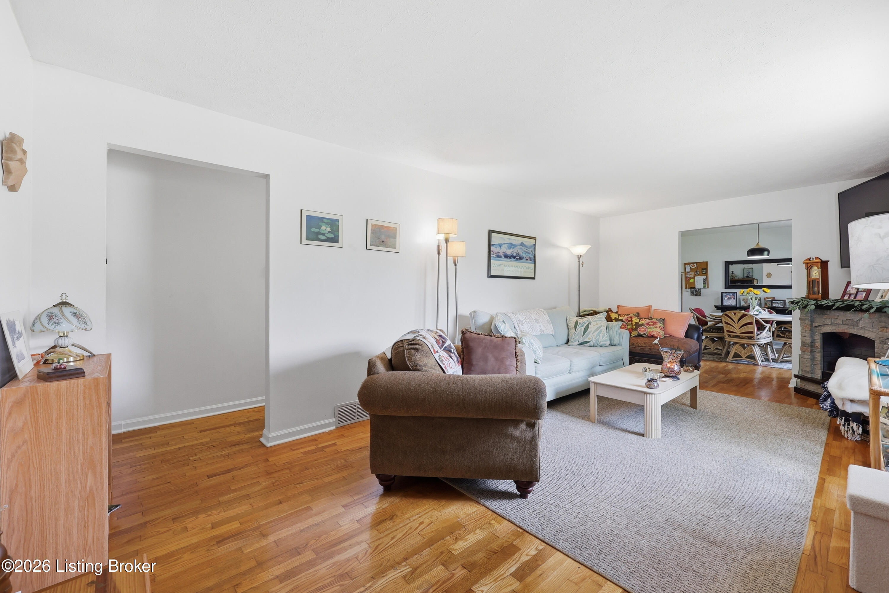 220 Forrest Dr Property Photo 8
