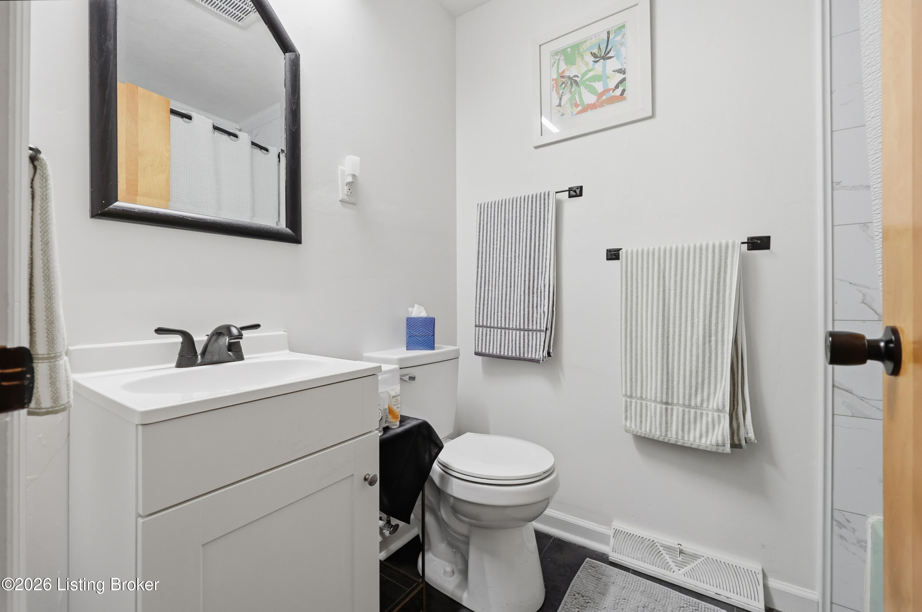 220 Forrest Dr Property Photo 27
