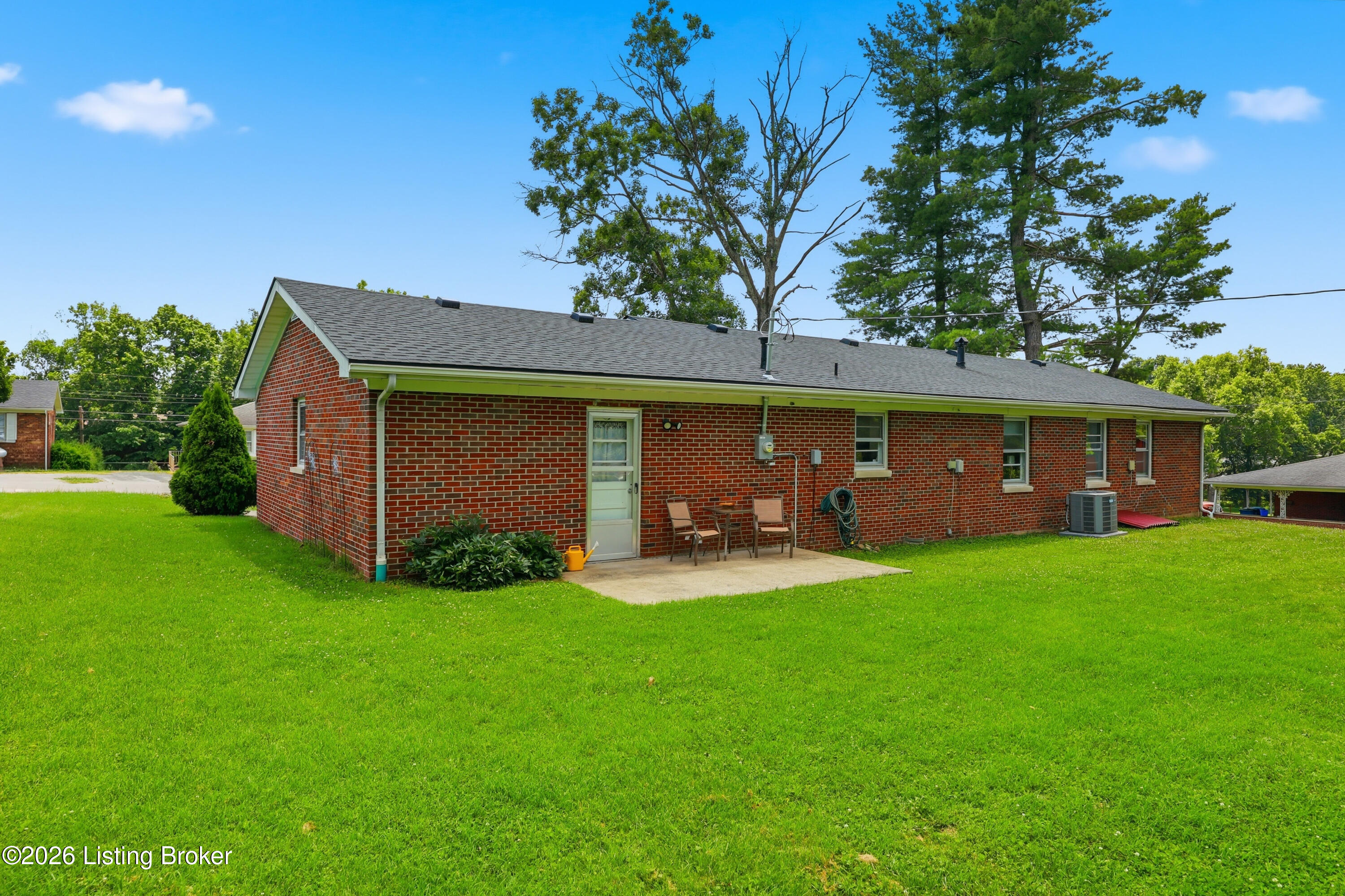 220 Forrest Dr Property Photo 45